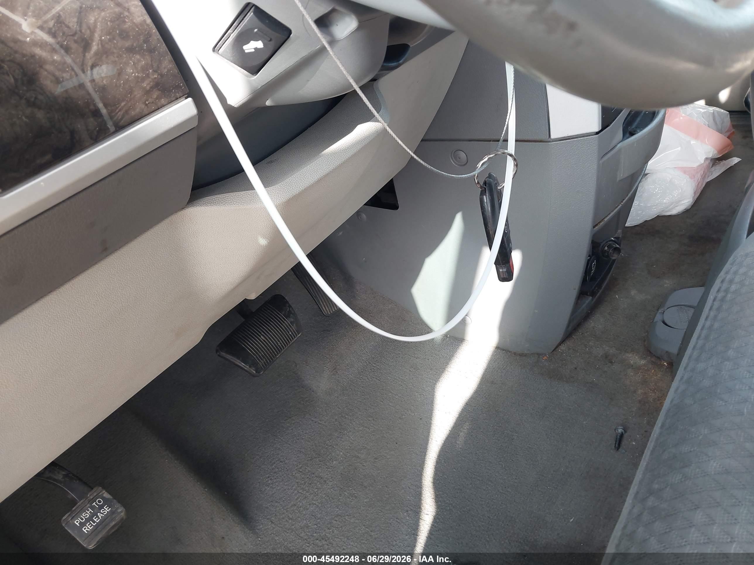 2010 Dodge Grand Caravan Sxt Silver vin: 2D4RN5D12AR155121