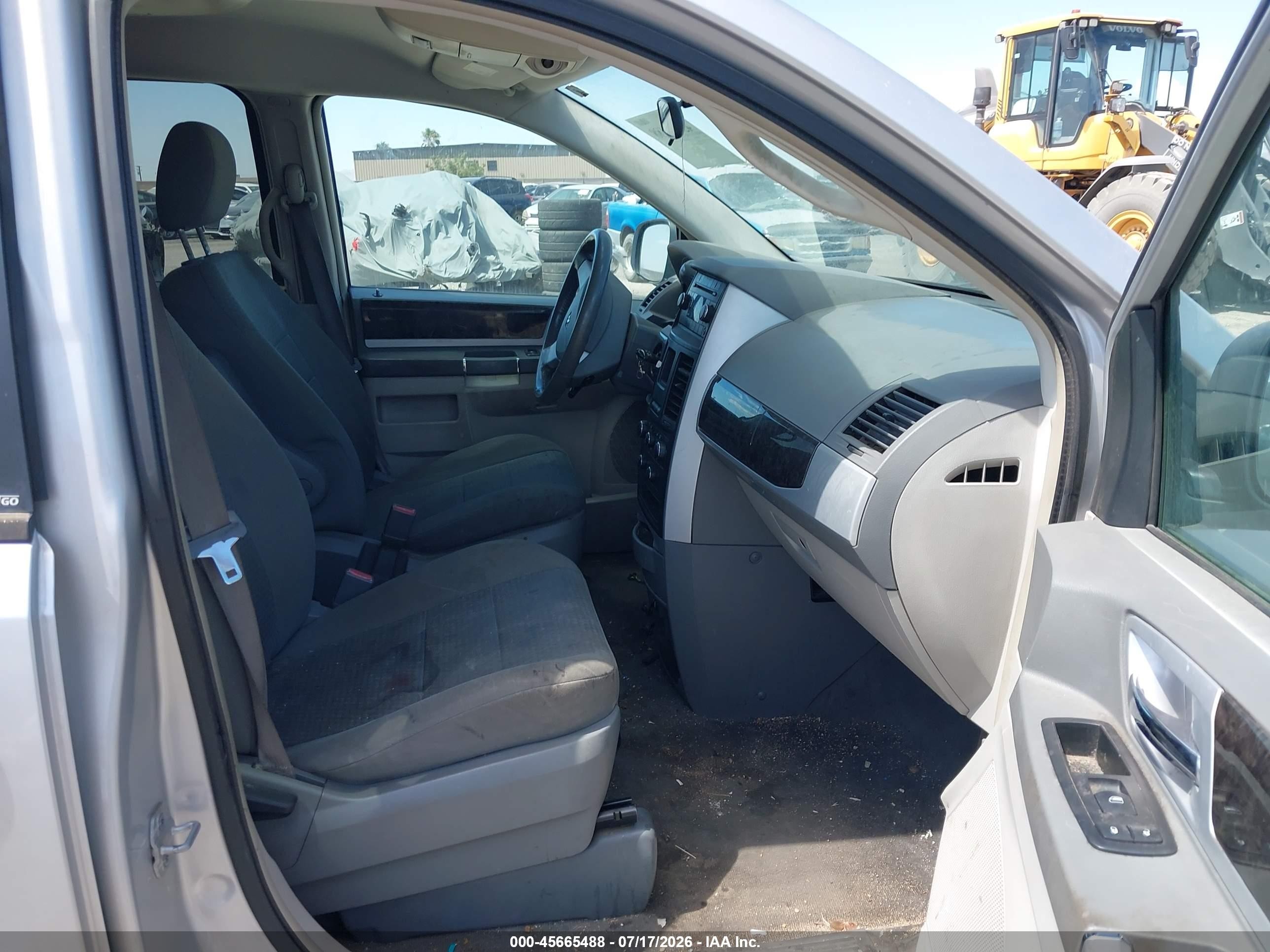 2010 Dodge Grand Caravan Sxt Silver vin: 2D4RN5D12AR209582