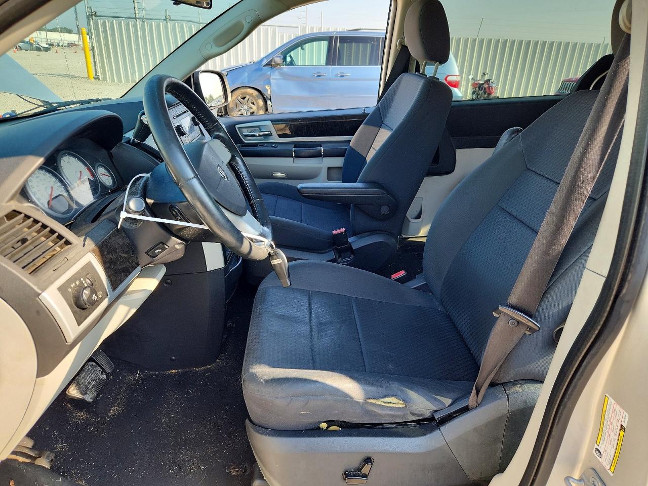 2010 Dodge Grand Caravan Sxt Gray vin: 2D4RN5D12AR215740