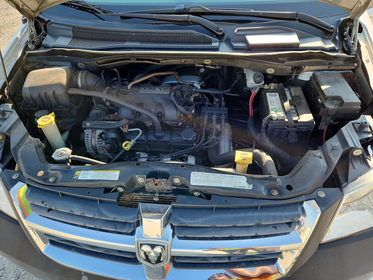 2010 Dodge Grand Caravan Sxt Gray vin: 2D4RN5D12AR215740