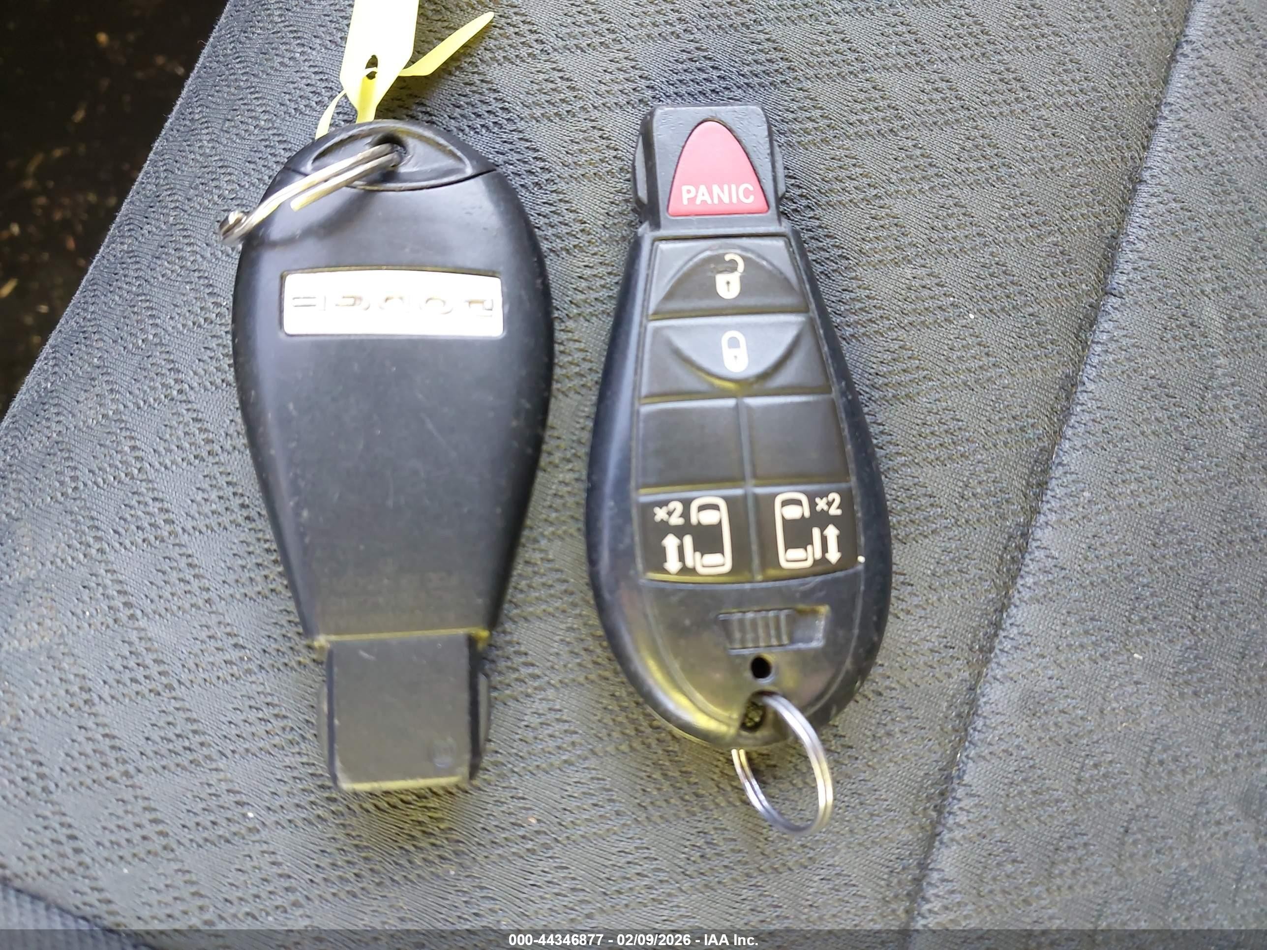 2010 Dodge Grand Caravan Sxt Silver vin: 2D4RN5D12AR409622