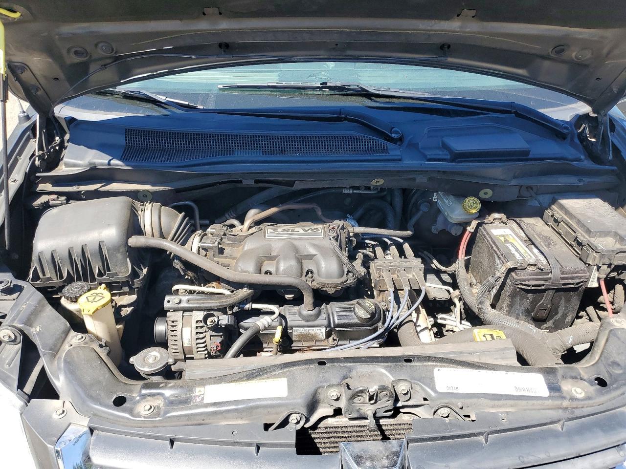 2010 Dodge Grand Caravan Sxt Gray vin: 2D4RN5D12AR467147
