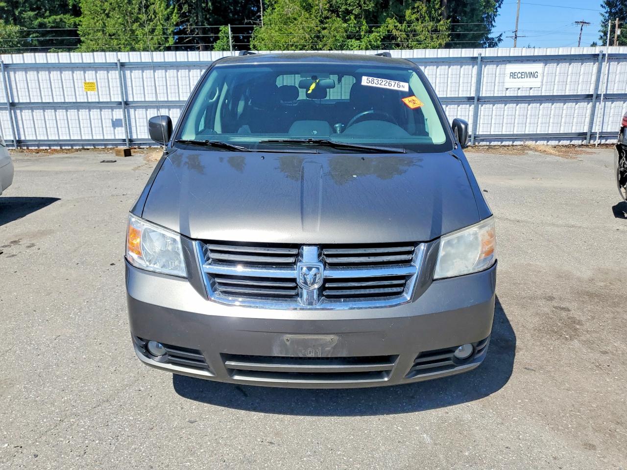 2010 Dodge Grand Caravan Sxt Gray vin: 2D4RN5D12AR467147