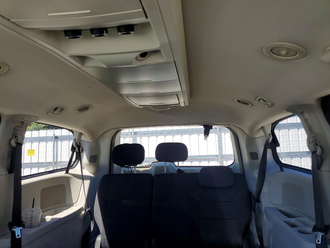 2010 Dodge Grand Caravan Sxt Gray vin: 2D4RN5D12AR467147