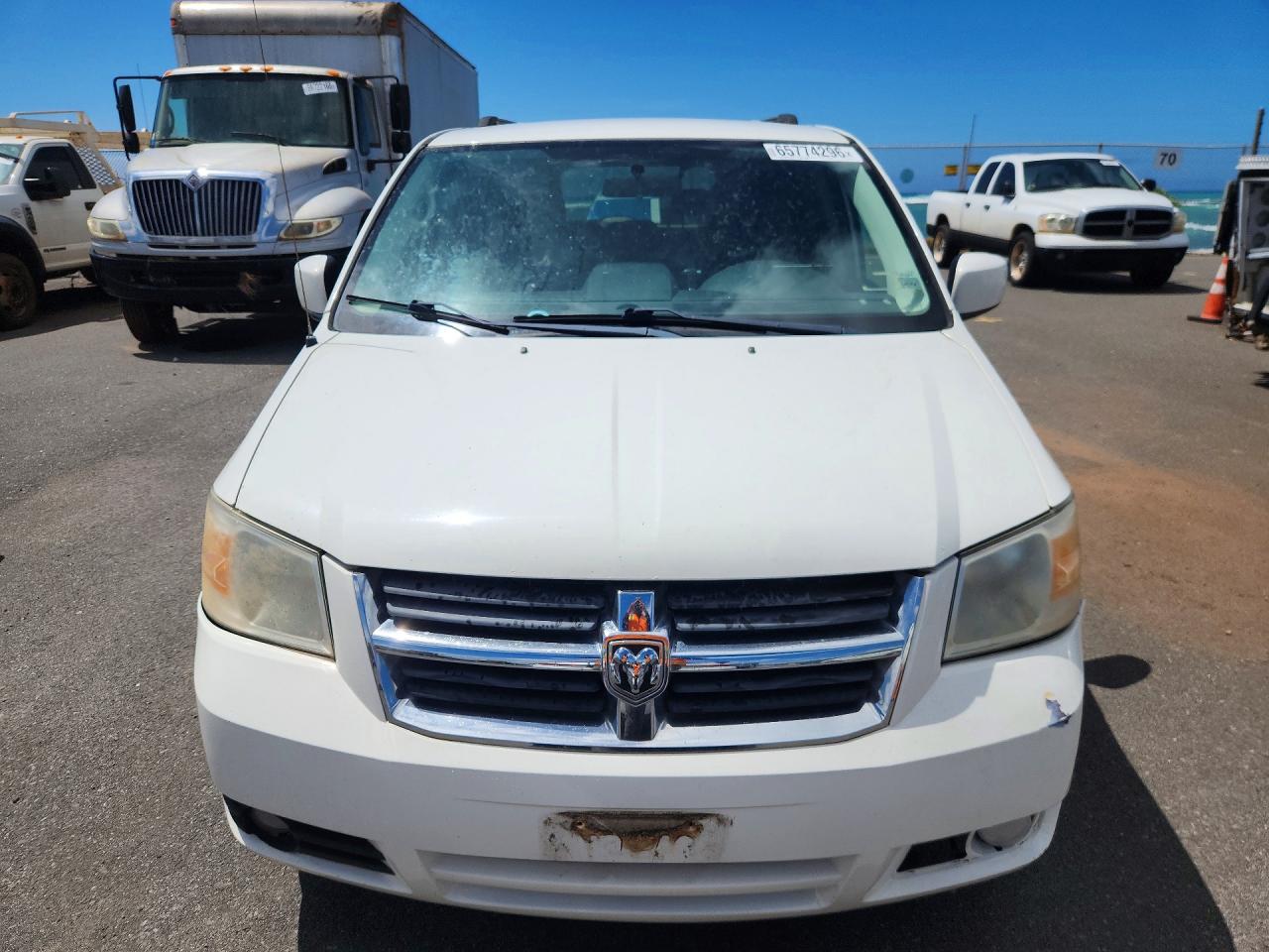2010 Dodge Grand Caravan Sxt White vin: 2D4RN5D12AR484269