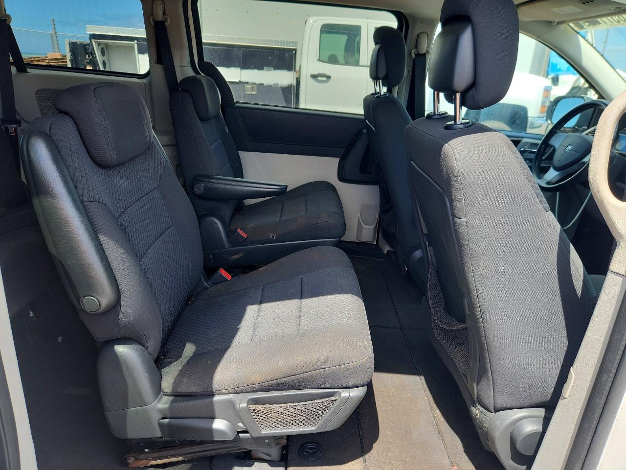 2010 Dodge Grand Caravan Sxt White vin: 2D4RN5D12AR484269