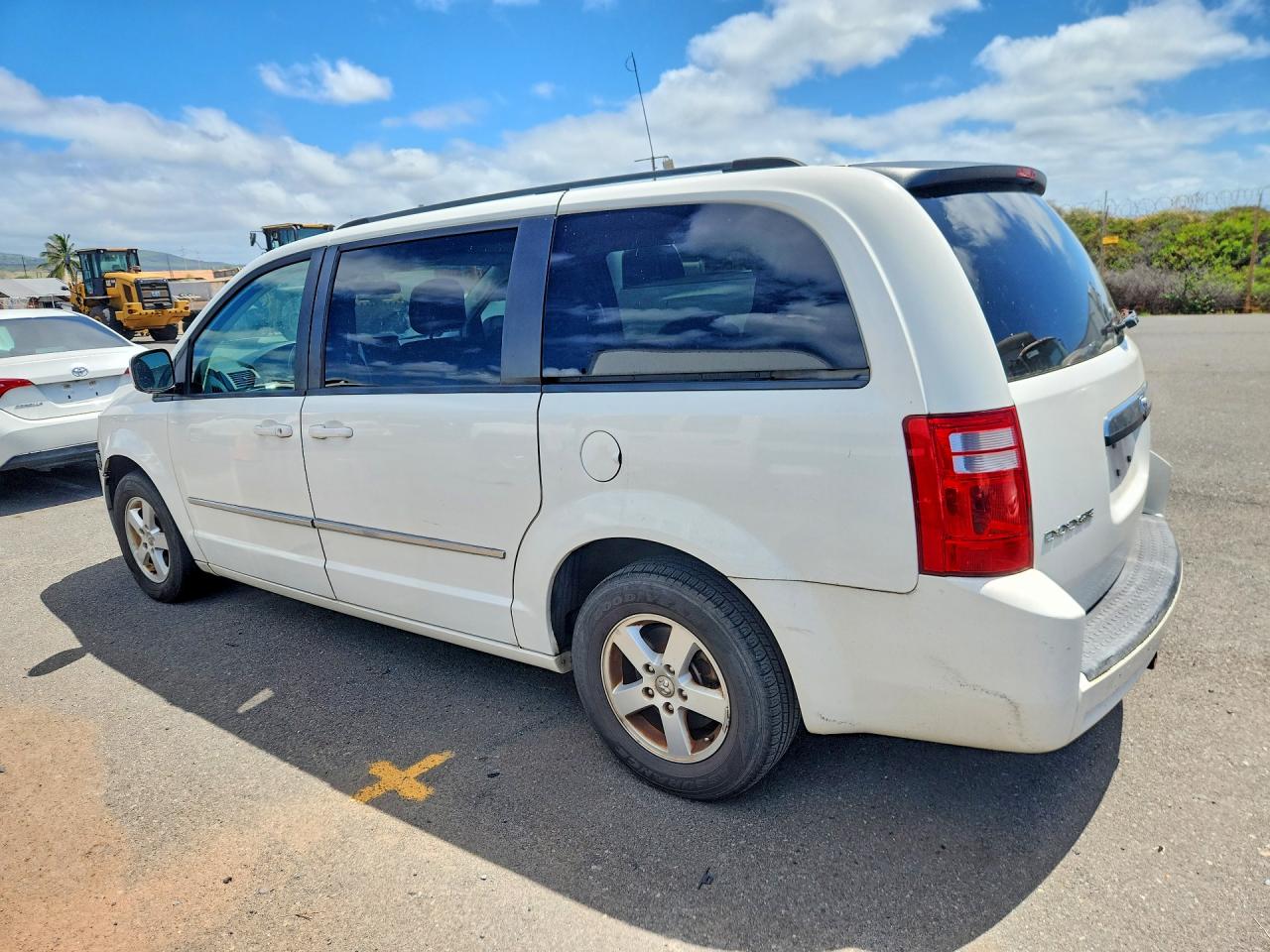 2010 Dodge Grand Caravan Sxt White vin: 2D4RN5D12AR484269