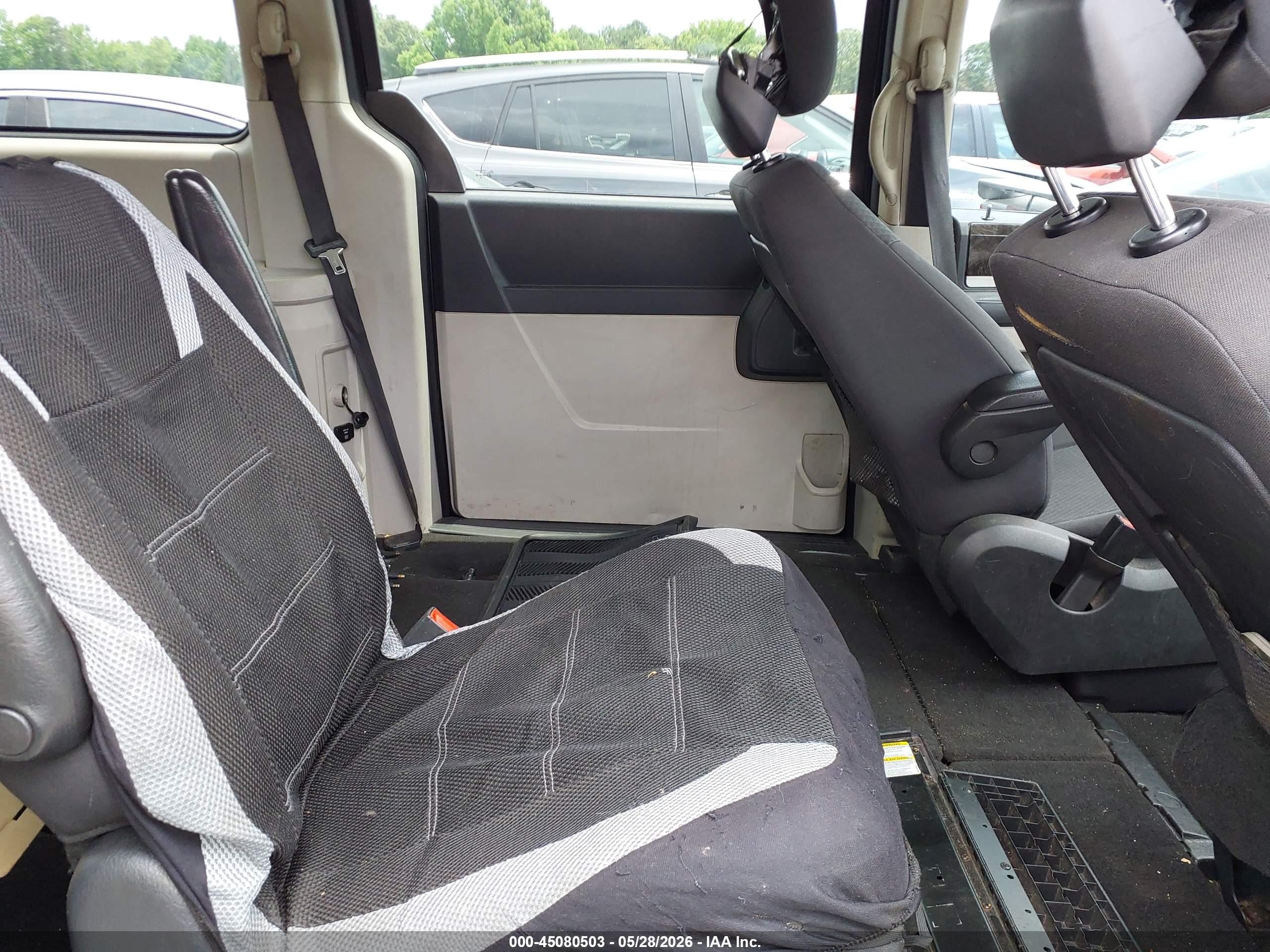 2010 Dodge Grand Caravan Sxt Black vin: 2D4RN5D13AR409547