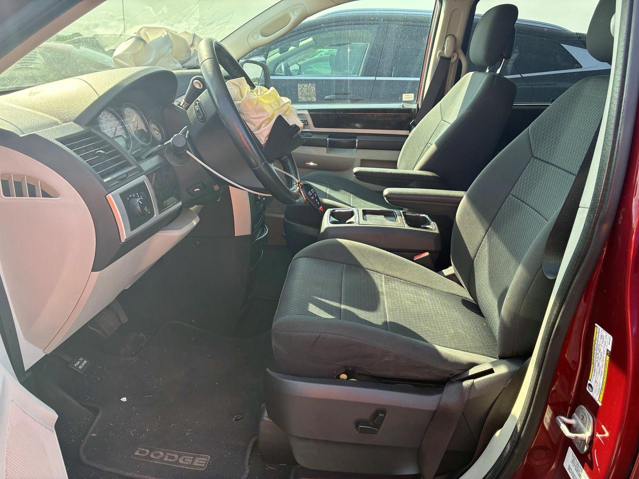 2010 Dodge Grand Caravan Sxt Red vin: 2D4RN5D13AR416675