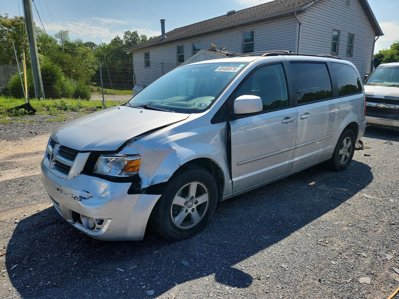 2010 Dodge Grand Caravan Sxt Silver vin: 2D4RN5D13AR443911