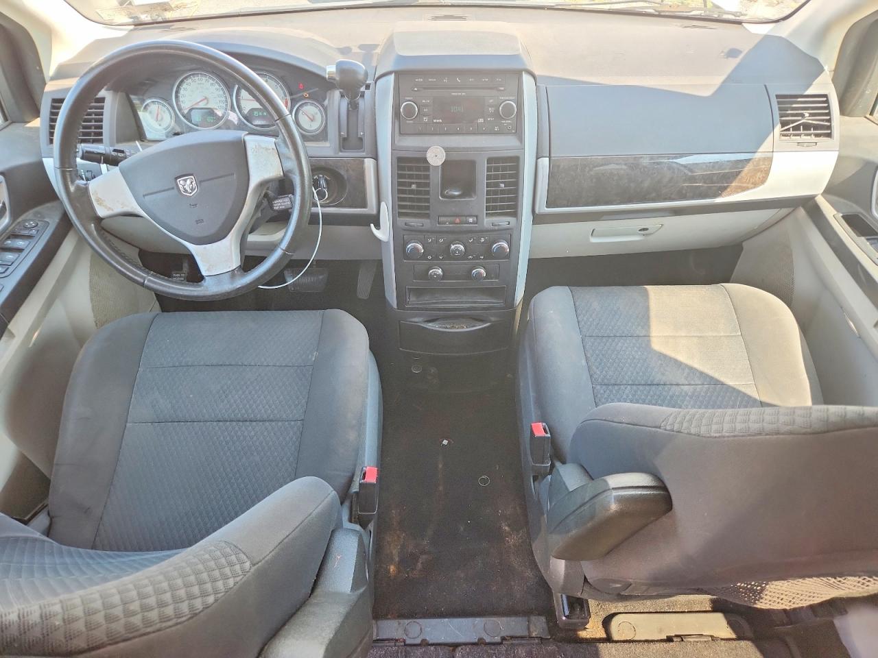 2010 Dodge Grand Caravan Sxt Silver vin: 2D4RN5D13AR443911