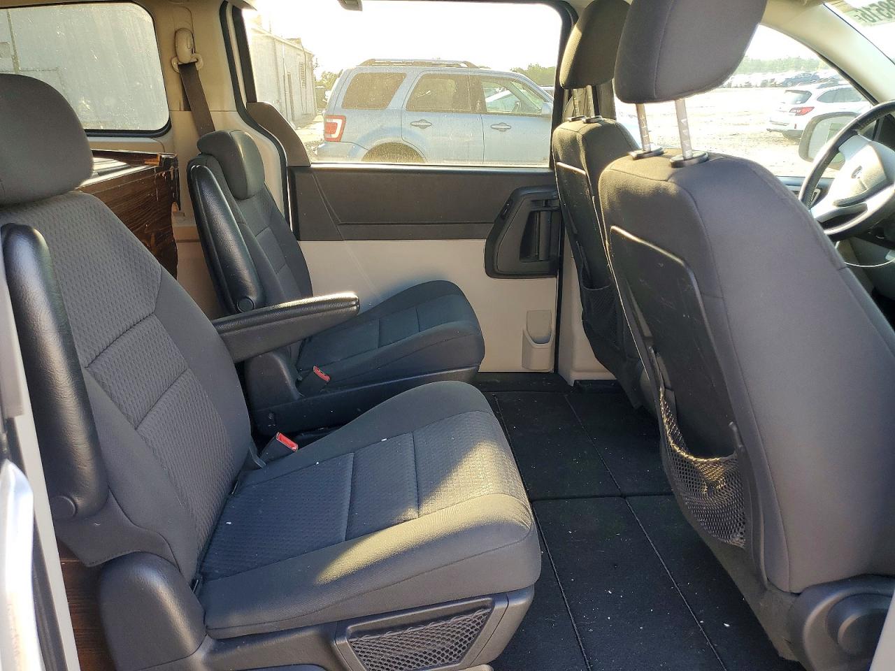 2010 Dodge Grand Caravan Sxt Silver vin: 2D4RN5D14AR216274