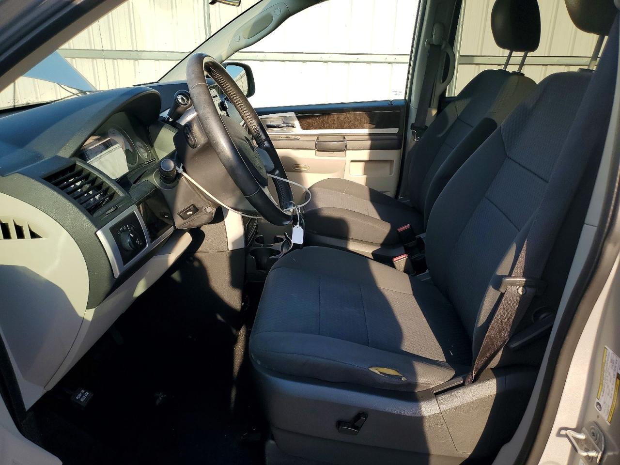 2010 Dodge Grand Caravan Sxt Silver vin: 2D4RN5D14AR216274