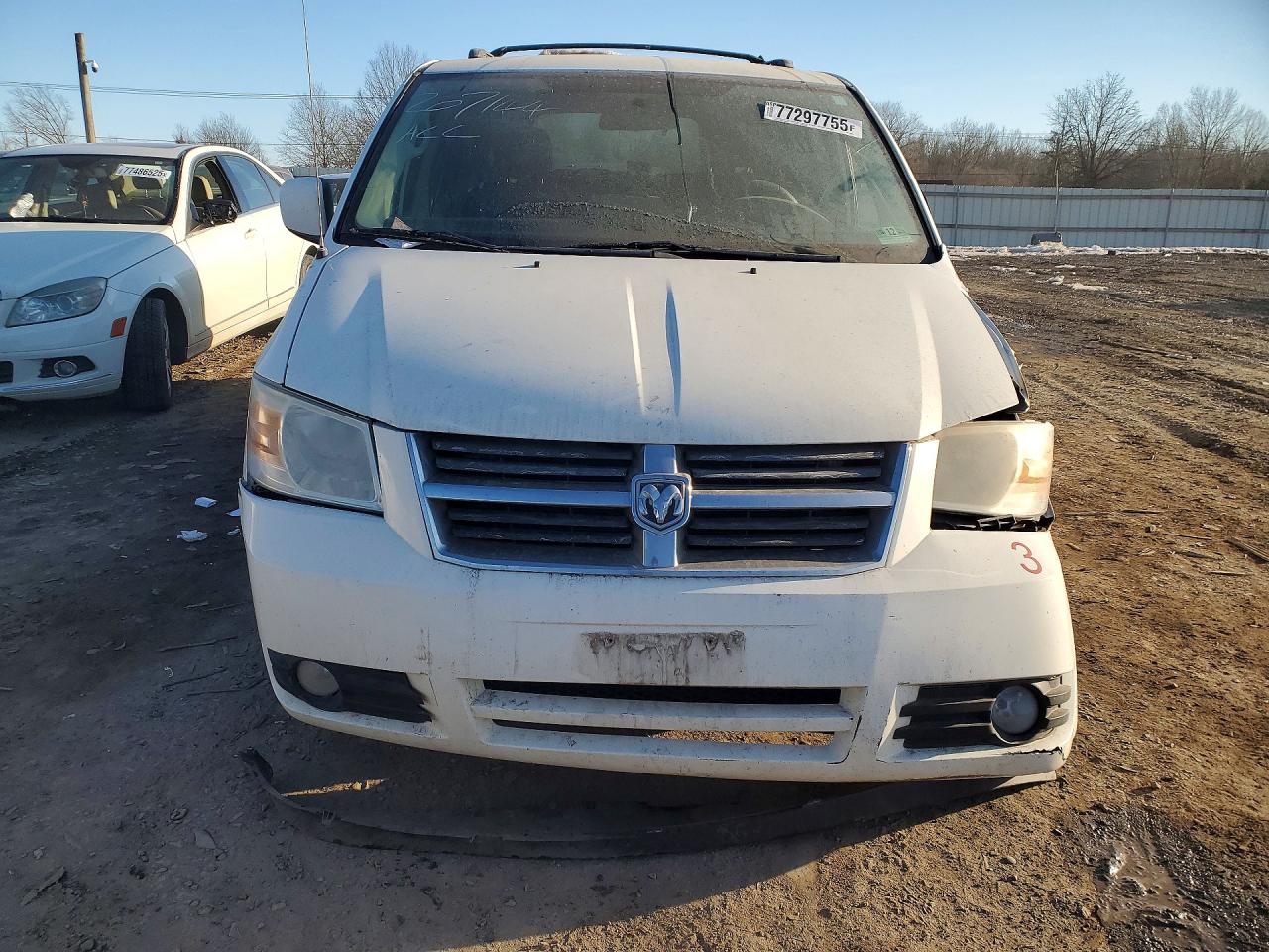 2010 Dodge Grand Caravan Sxt White vin: 2D4RN5D14AR316939
