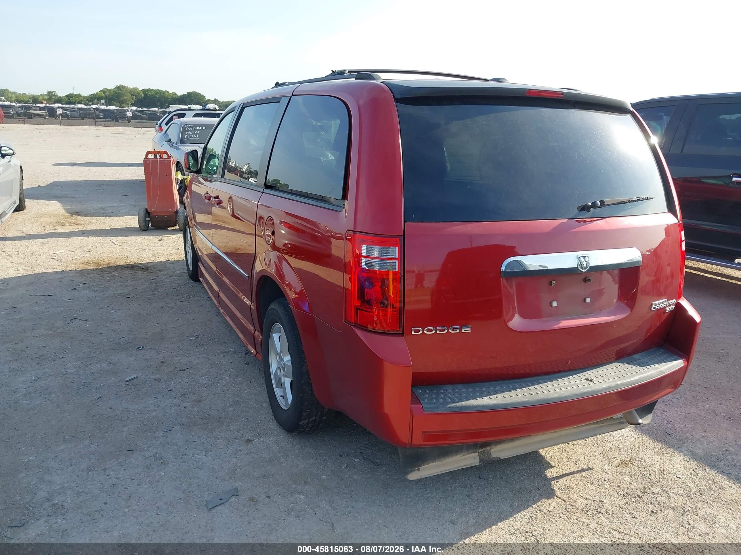 2010 Dodge Grand Caravan Sxt Red vin: 2D4RN5D15AR129743