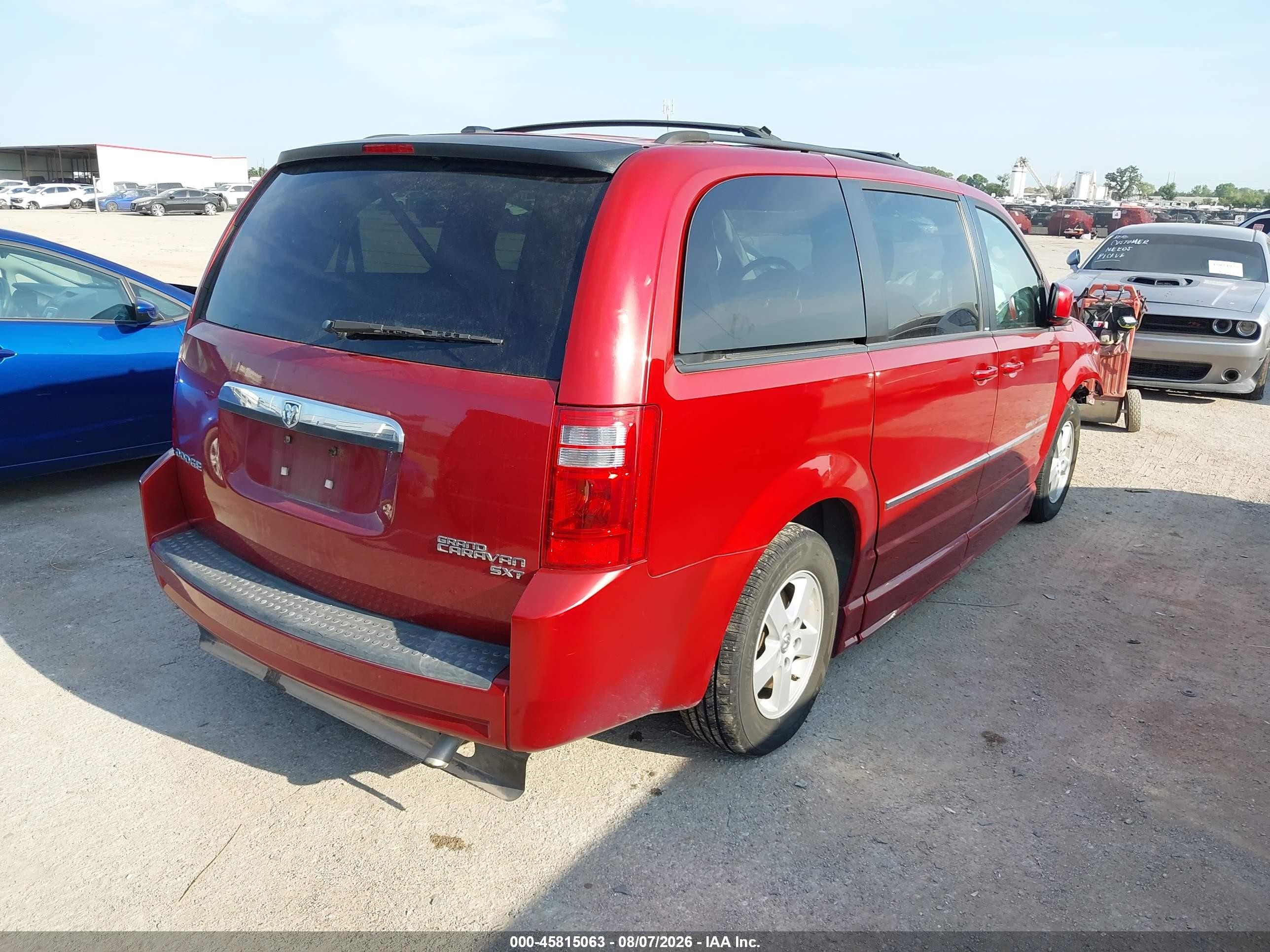 2010 Dodge Grand Caravan Sxt Red vin: 2D4RN5D15AR129743