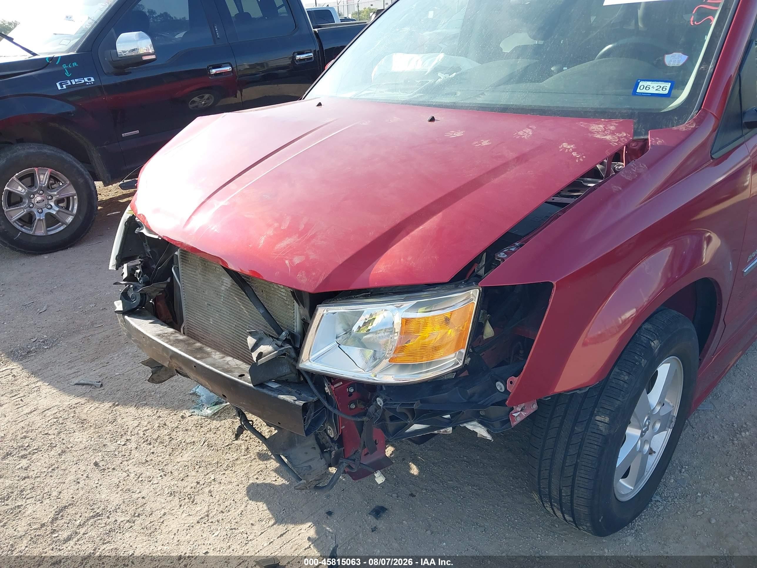 2010 Dodge Grand Caravan Sxt Red vin: 2D4RN5D15AR129743