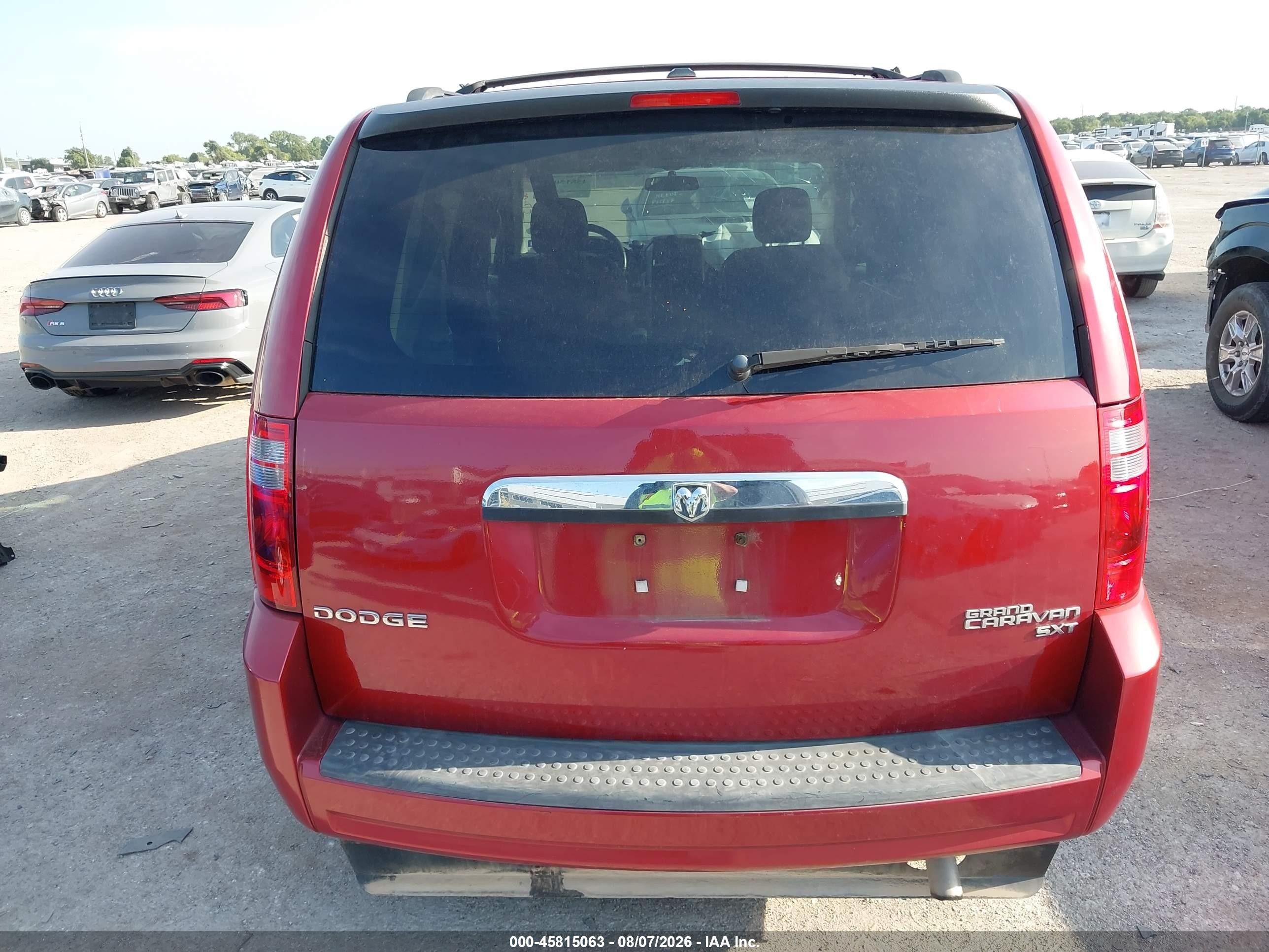2010 Dodge Grand Caravan Sxt Red vin: 2D4RN5D15AR129743
