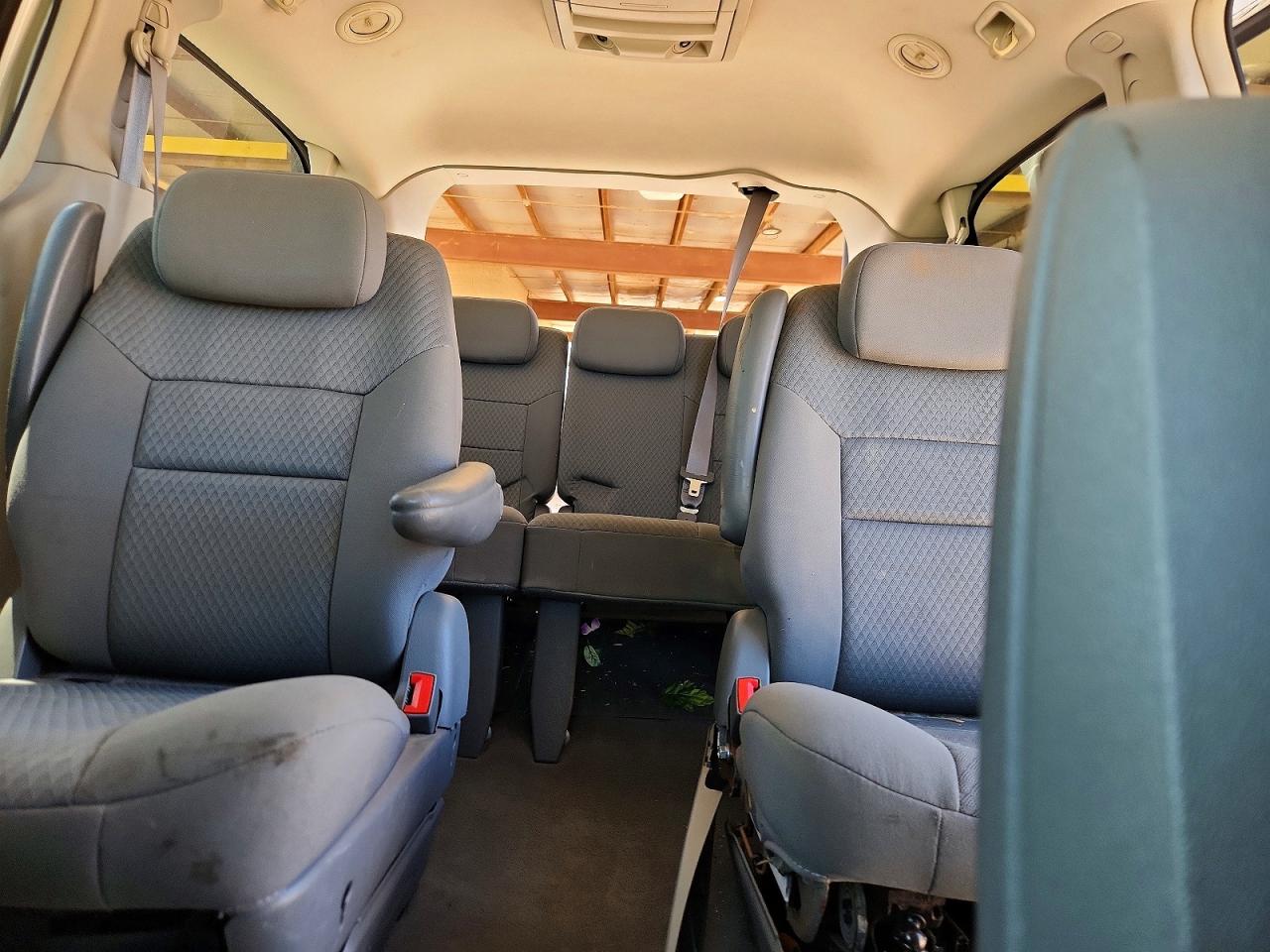 2010 Dodge Grand Caravan Sxt White vin: 2D4RN5D15AR203193