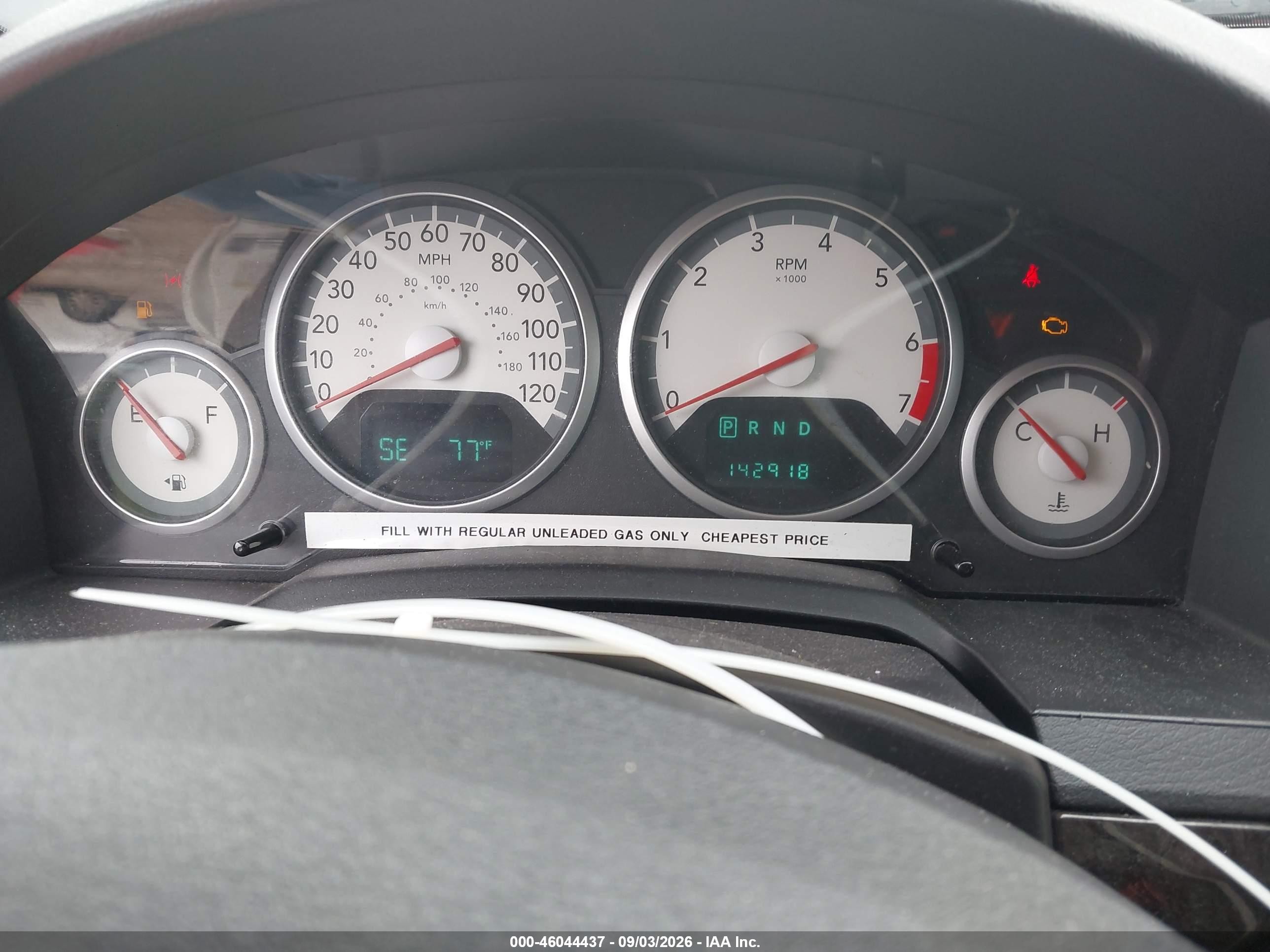 2010 Dodge Grand Caravan Sxt Белый vin: 2D4RN5D15AR215814
