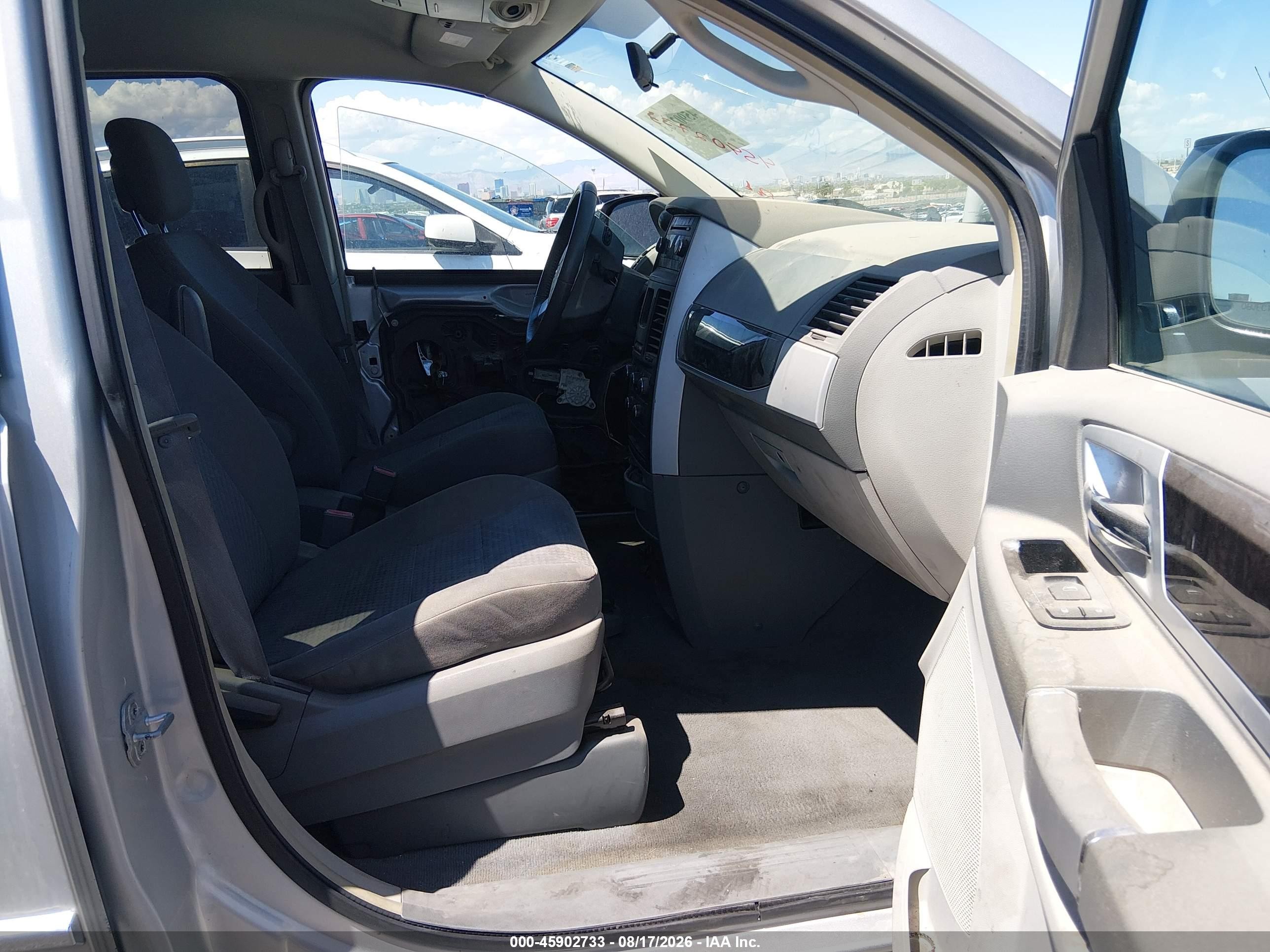 2010 Dodge Grand Caravan Sxt Silver vin: 2D4RN5D15AR273230
