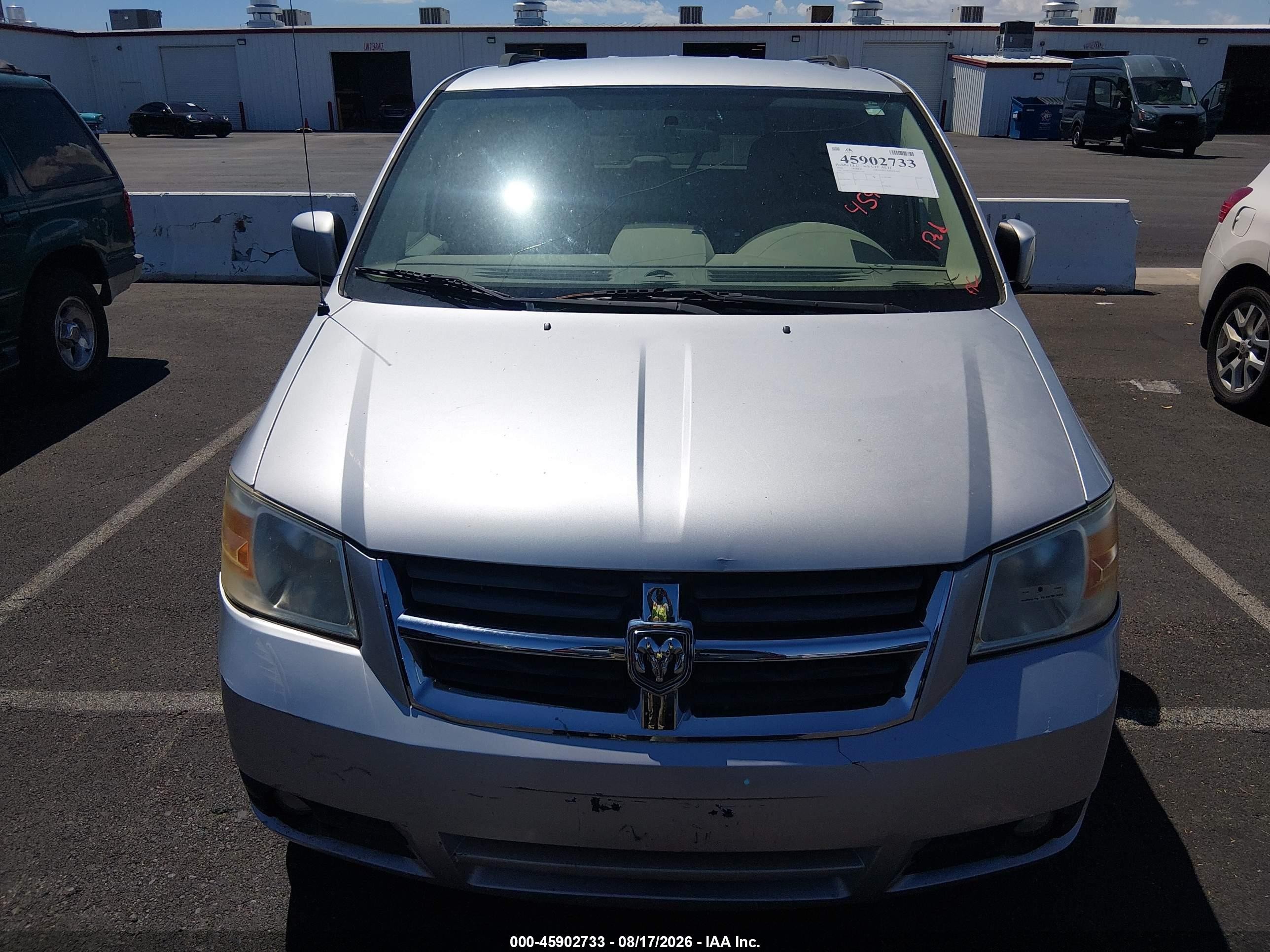2010 Dodge Grand Caravan Sxt Silver vin: 2D4RN5D15AR273230
