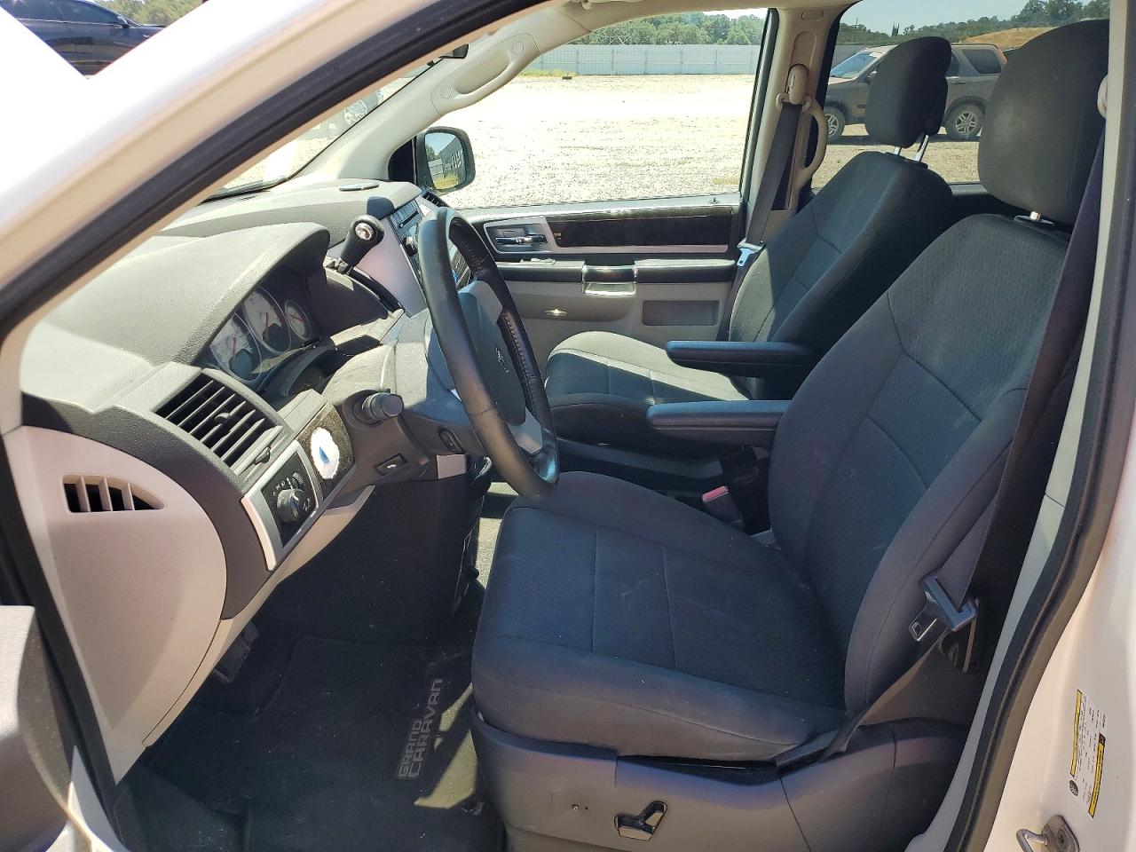 2010 Dodge Grand Caravan Sxt White vin: 2D4RN5D15AR443781