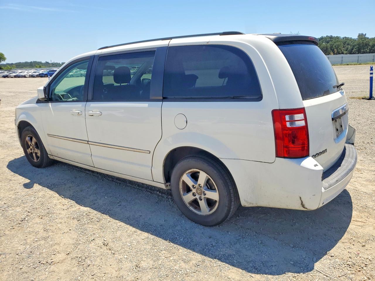 2010 Dodge Grand Caravan Sxt White vin: 2D4RN5D15AR443781