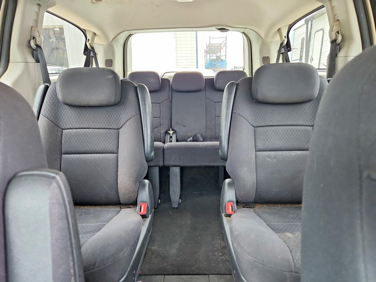 2010 Dodge Grand Caravan Sxt Tan vin: 2D4RN5D15AR483150