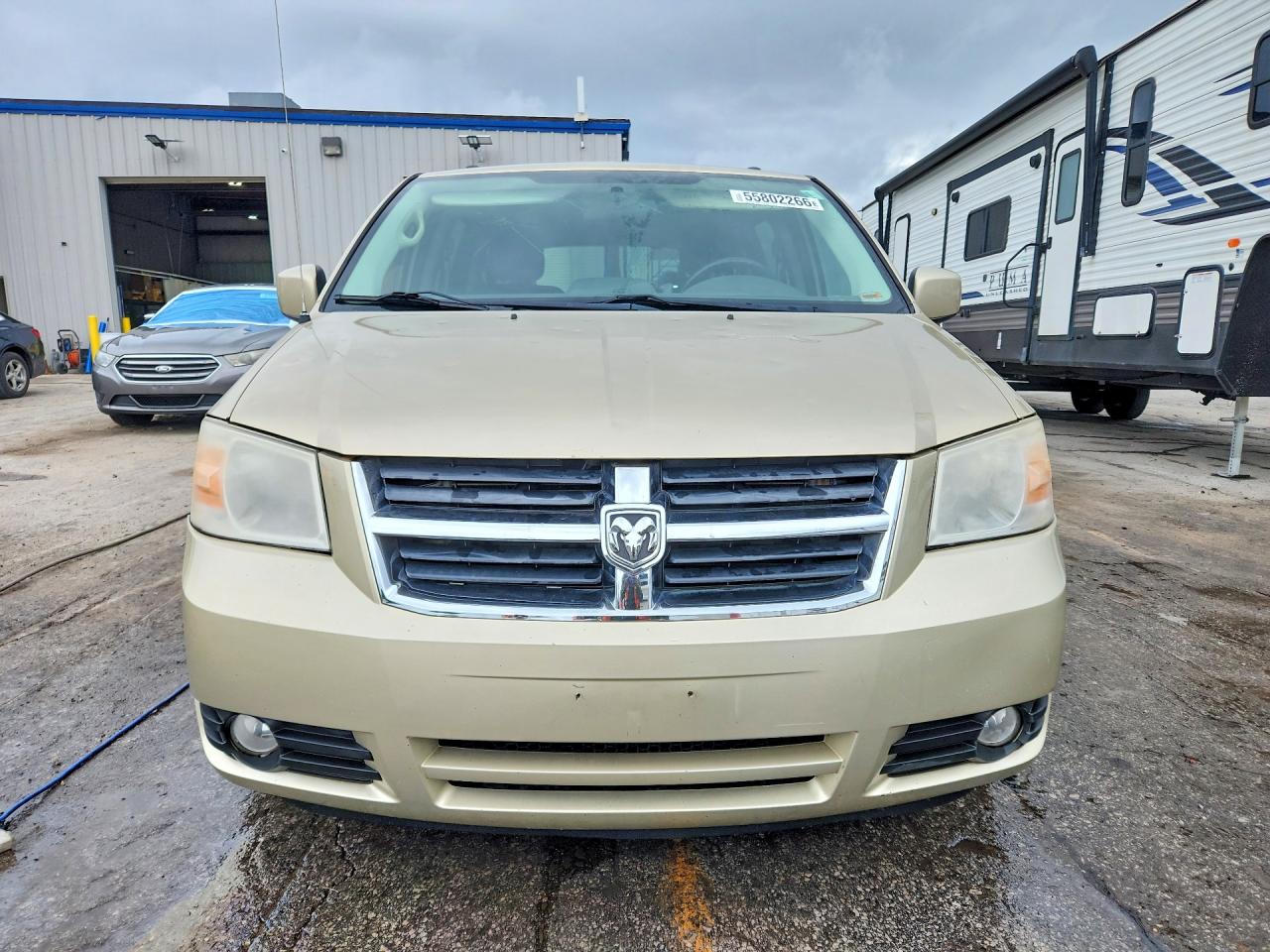 2010 Dodge Grand Caravan Sxt Tan vin: 2D4RN5D15AR483150