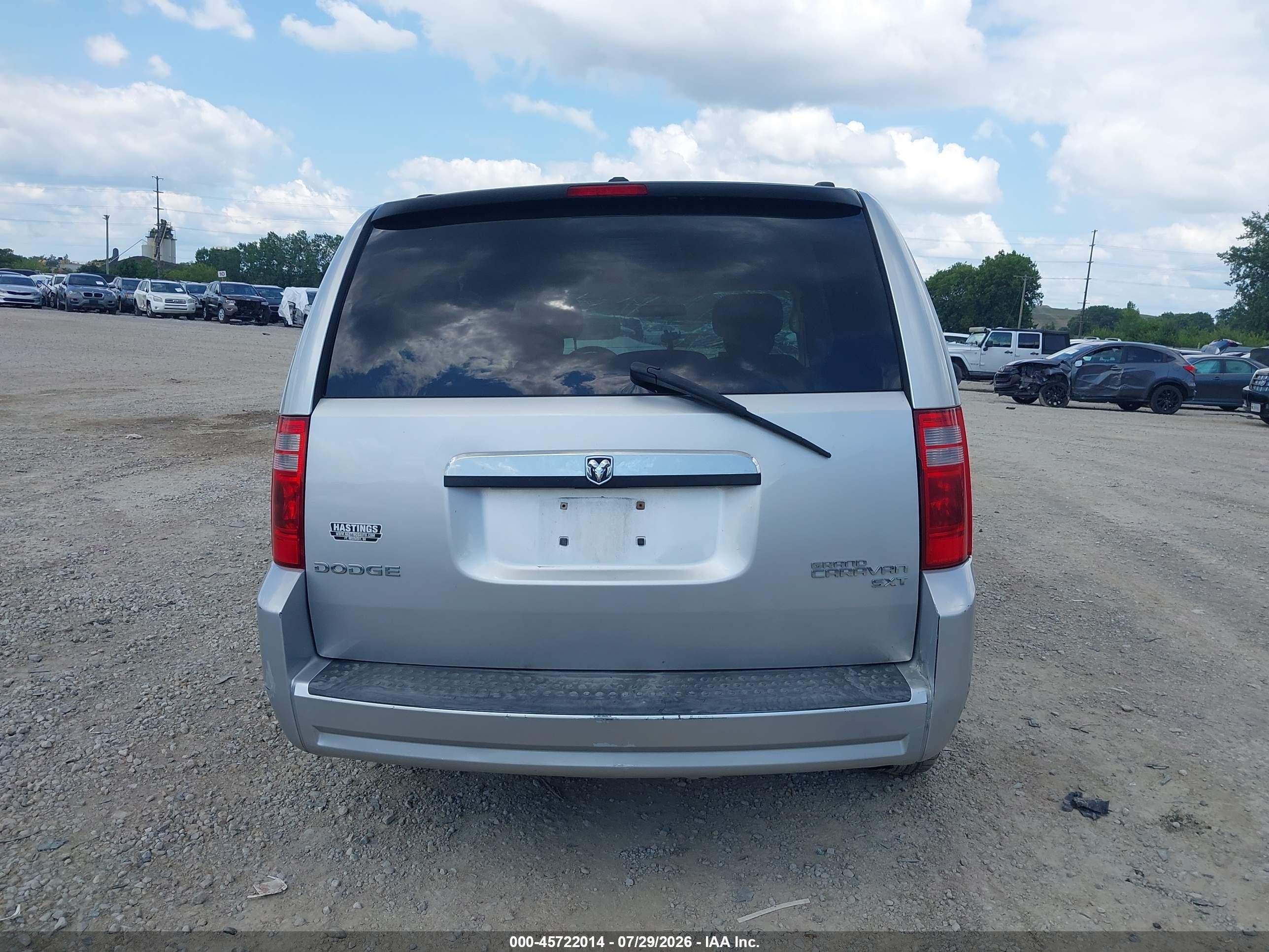 2010 Dodge Grand Caravan Sxt Silver vin: 2D4RN5D16AR119965