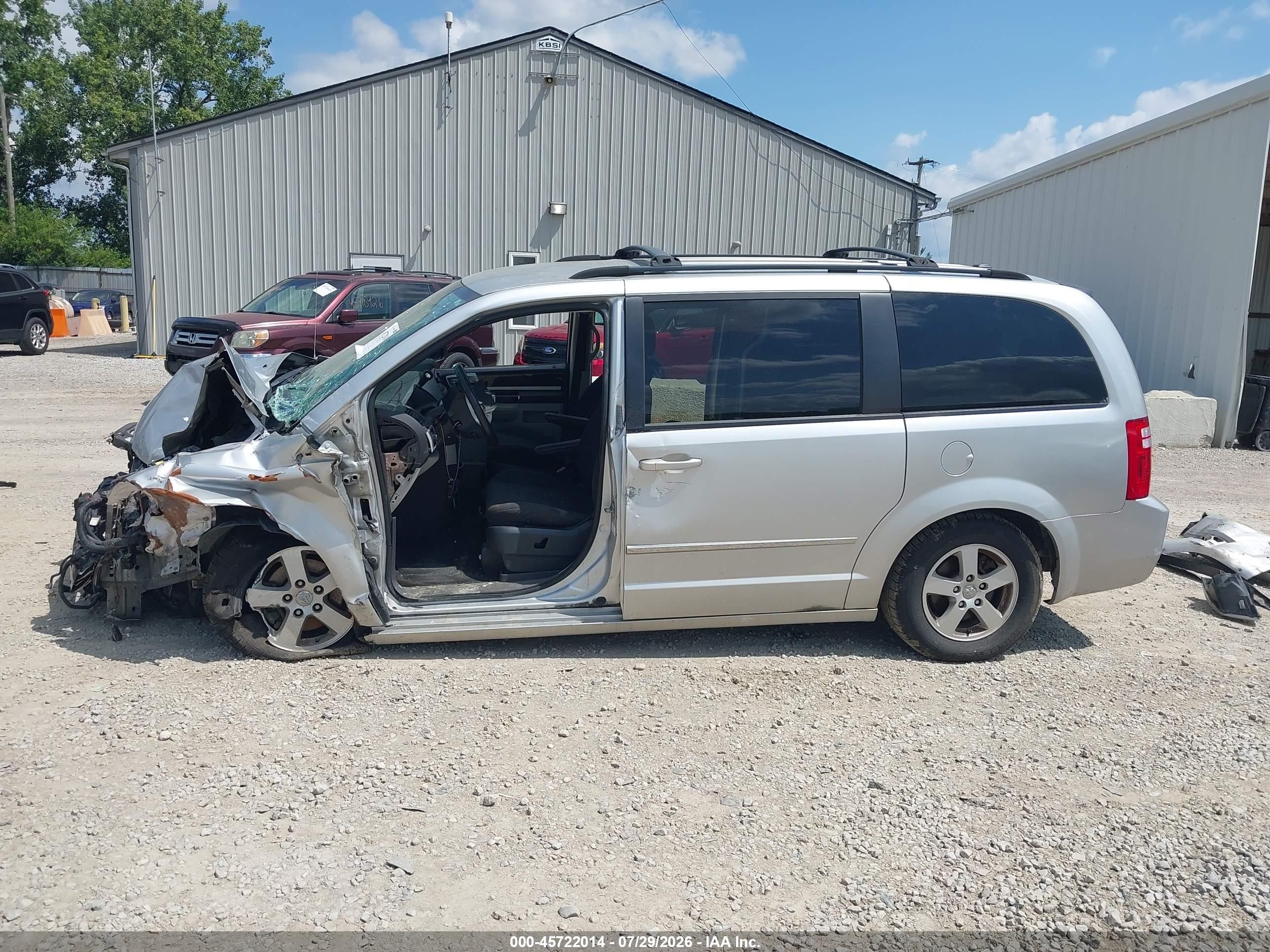 2010 Dodge Grand Caravan Sxt Silver vin: 2D4RN5D16AR119965