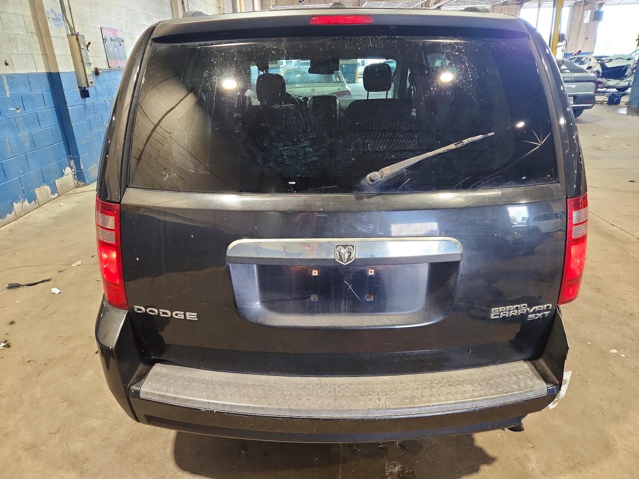 2010 Dodge Grand Caravan Sxt Black vin: 2D4RN5D16AR135647