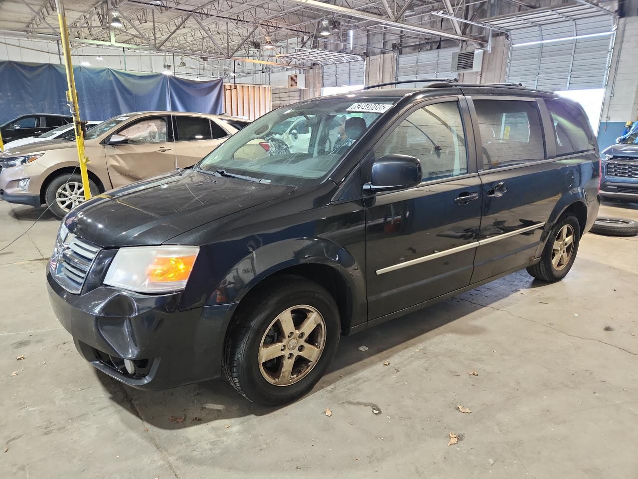 2010 Dodge Grand Caravan Sxt Black vin: 2D4RN5D16AR135647 Damage: Left Front Fender, Multiple Scratches Heavy, 3