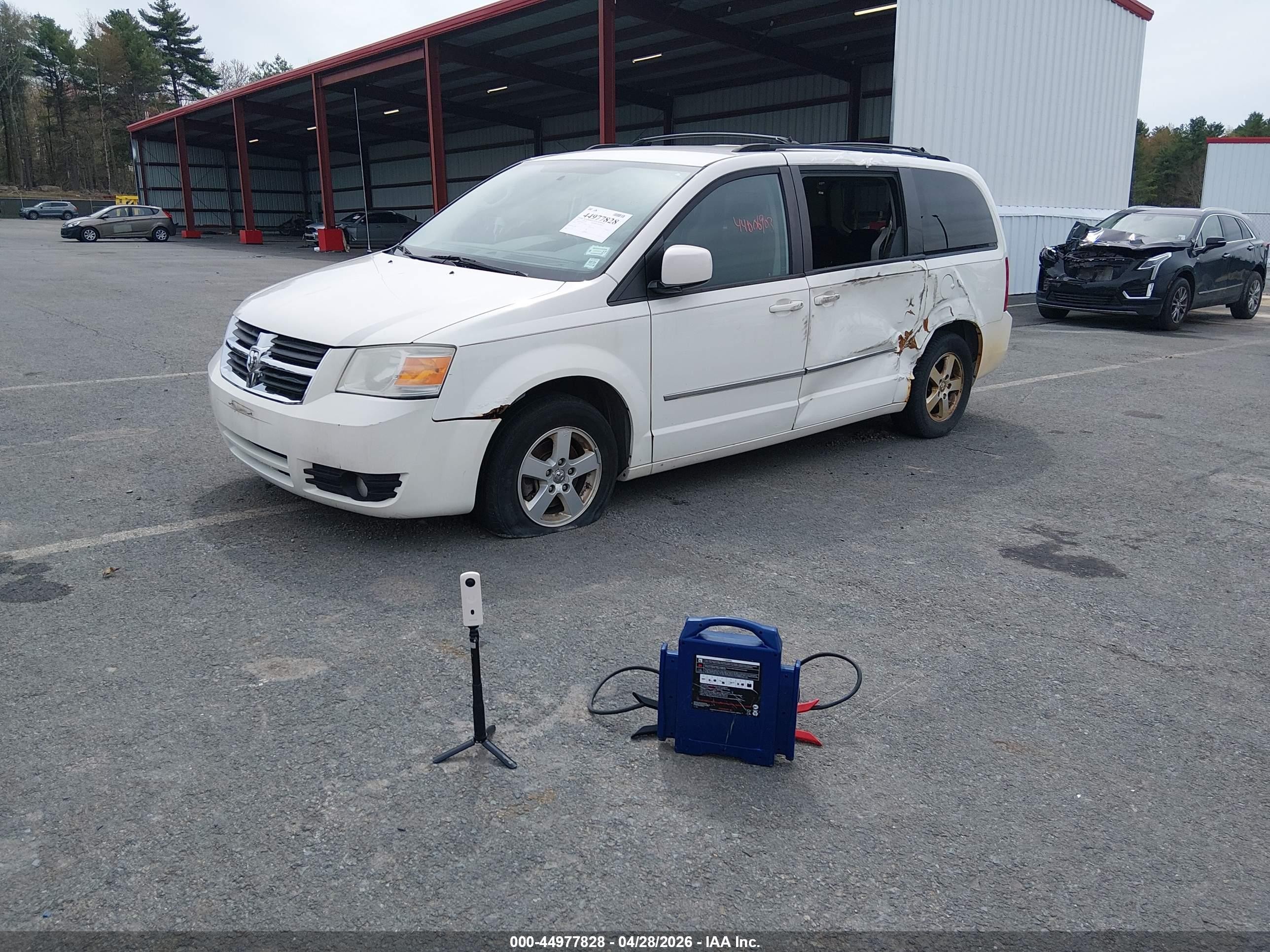 2010 Dodge Grand Caravan Sxt White vin: 2D4RN5D16AR232749
