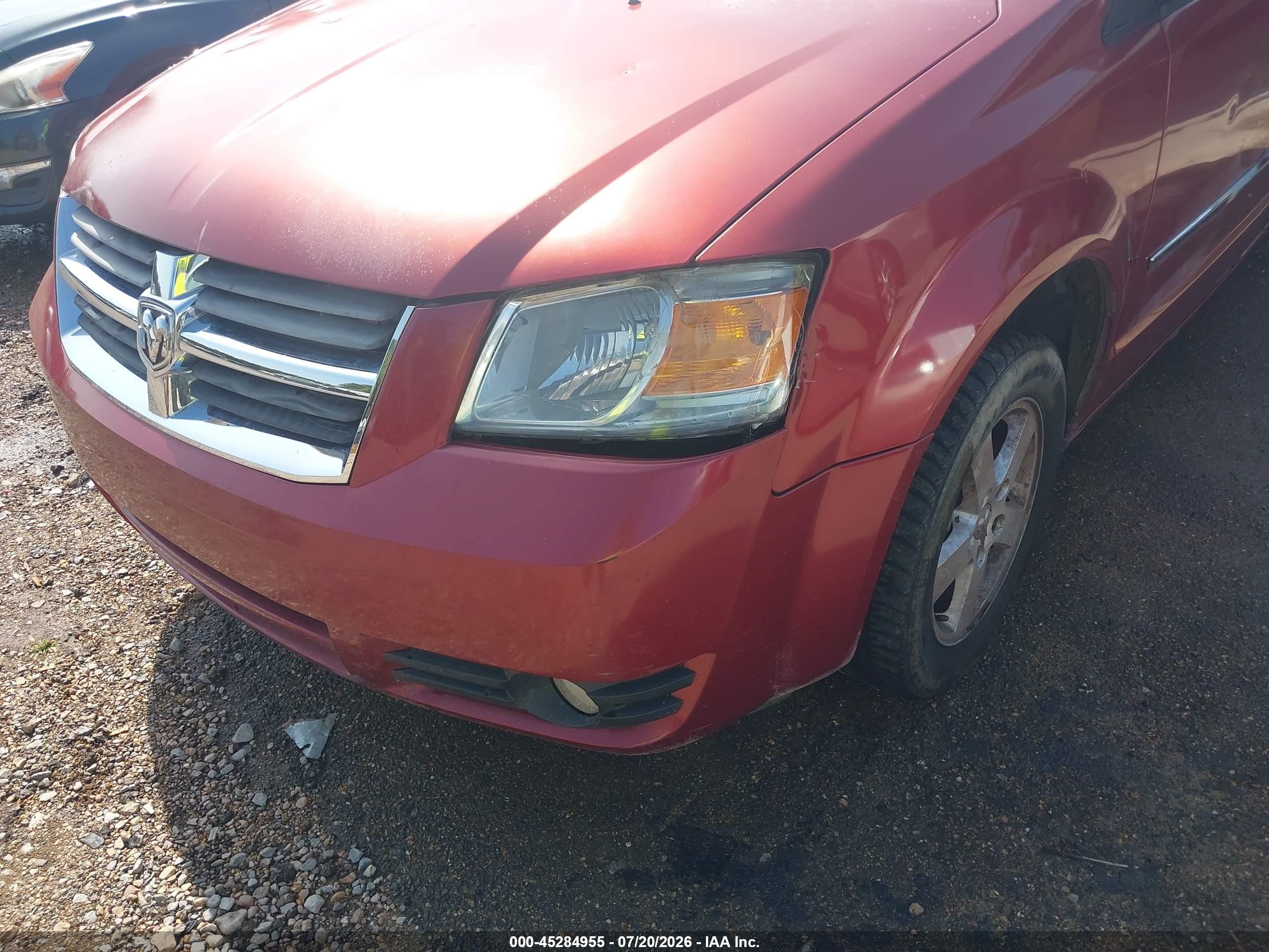 2010 Dodge Grand Caravan Sxt Red vin: 2D4RN5D16AR367262