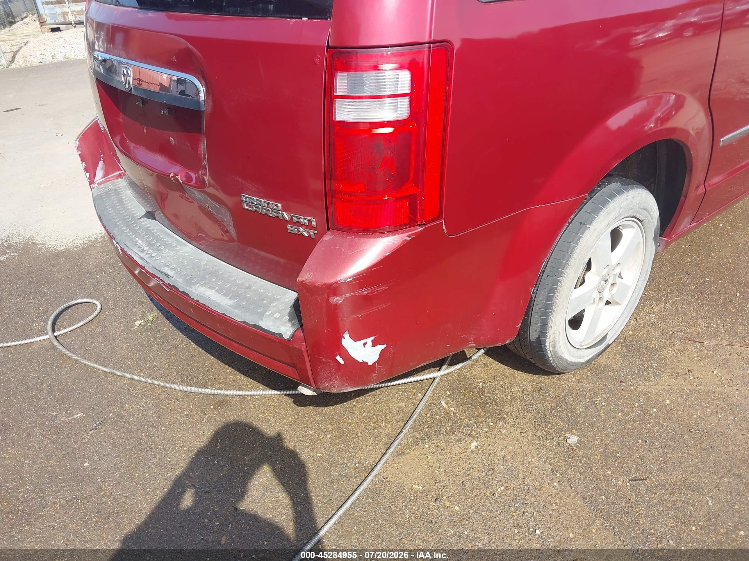 2010 Dodge Grand Caravan Sxt Red vin: 2D4RN5D16AR367262