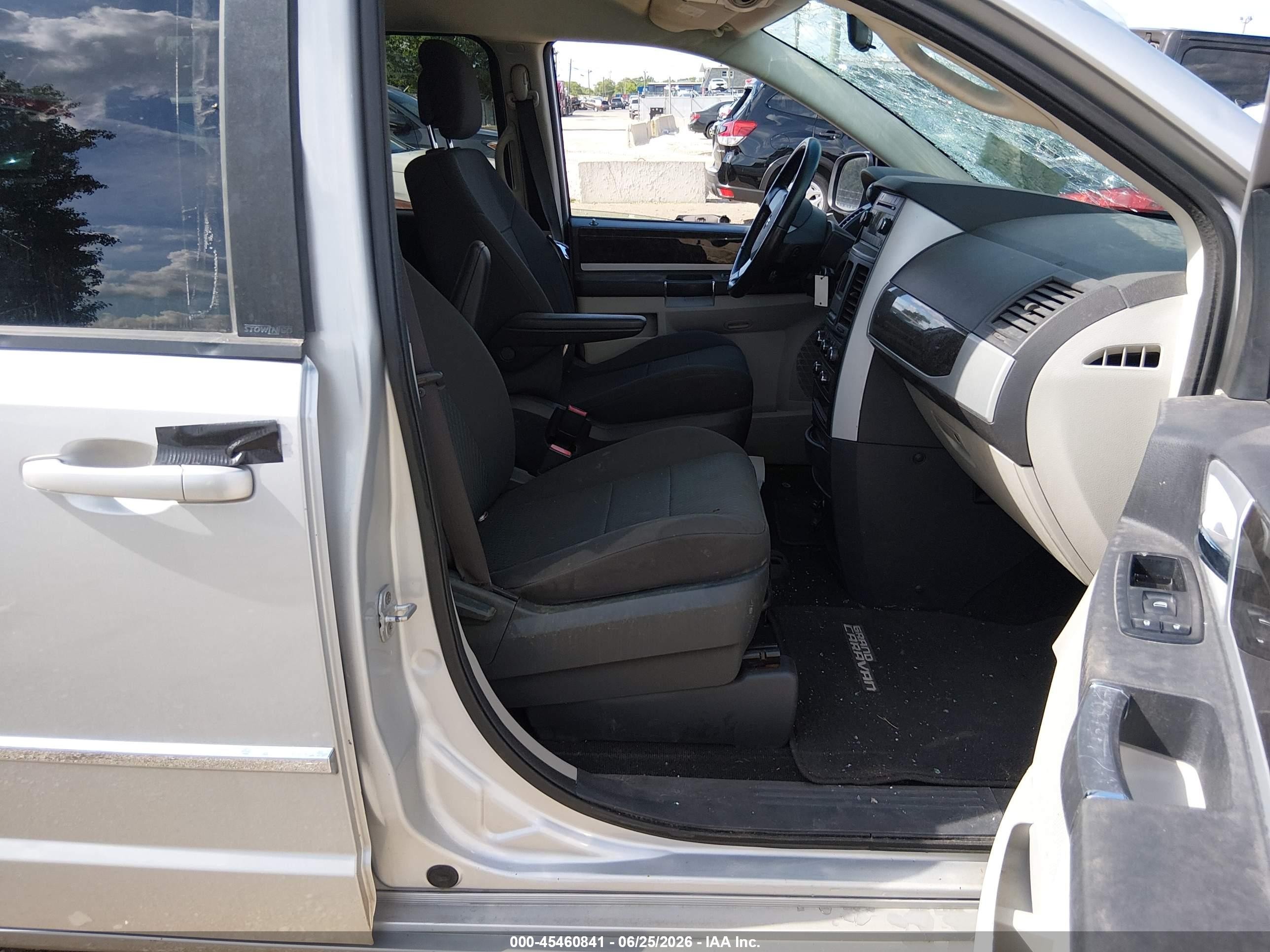 2010 Dodge Grand Caravan Sxt Silver vin: 2D4RN5D16AR370324