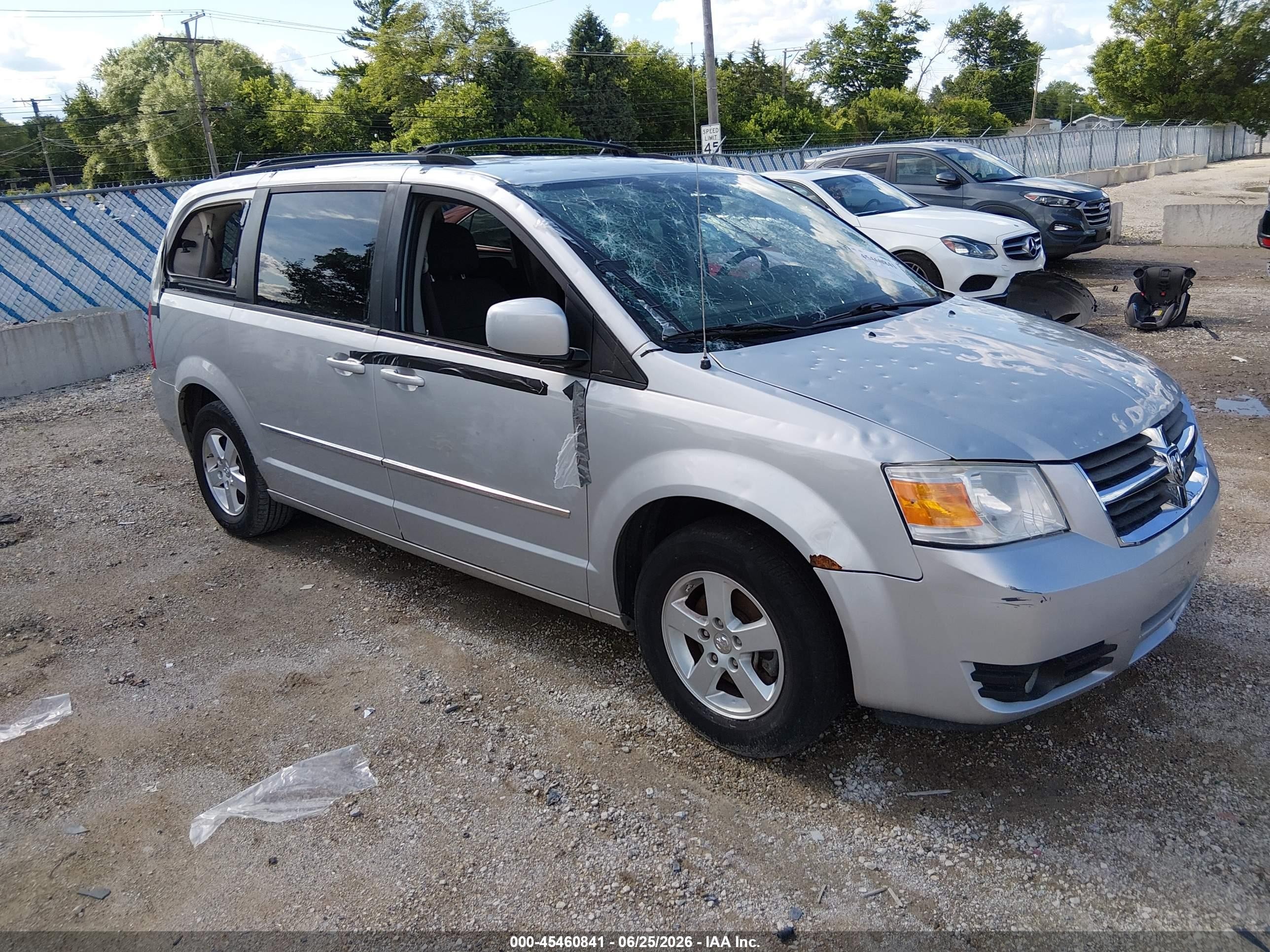 2010 Dodge Grand Caravan Sxt Silver vin: 2D4RN5D16AR370324