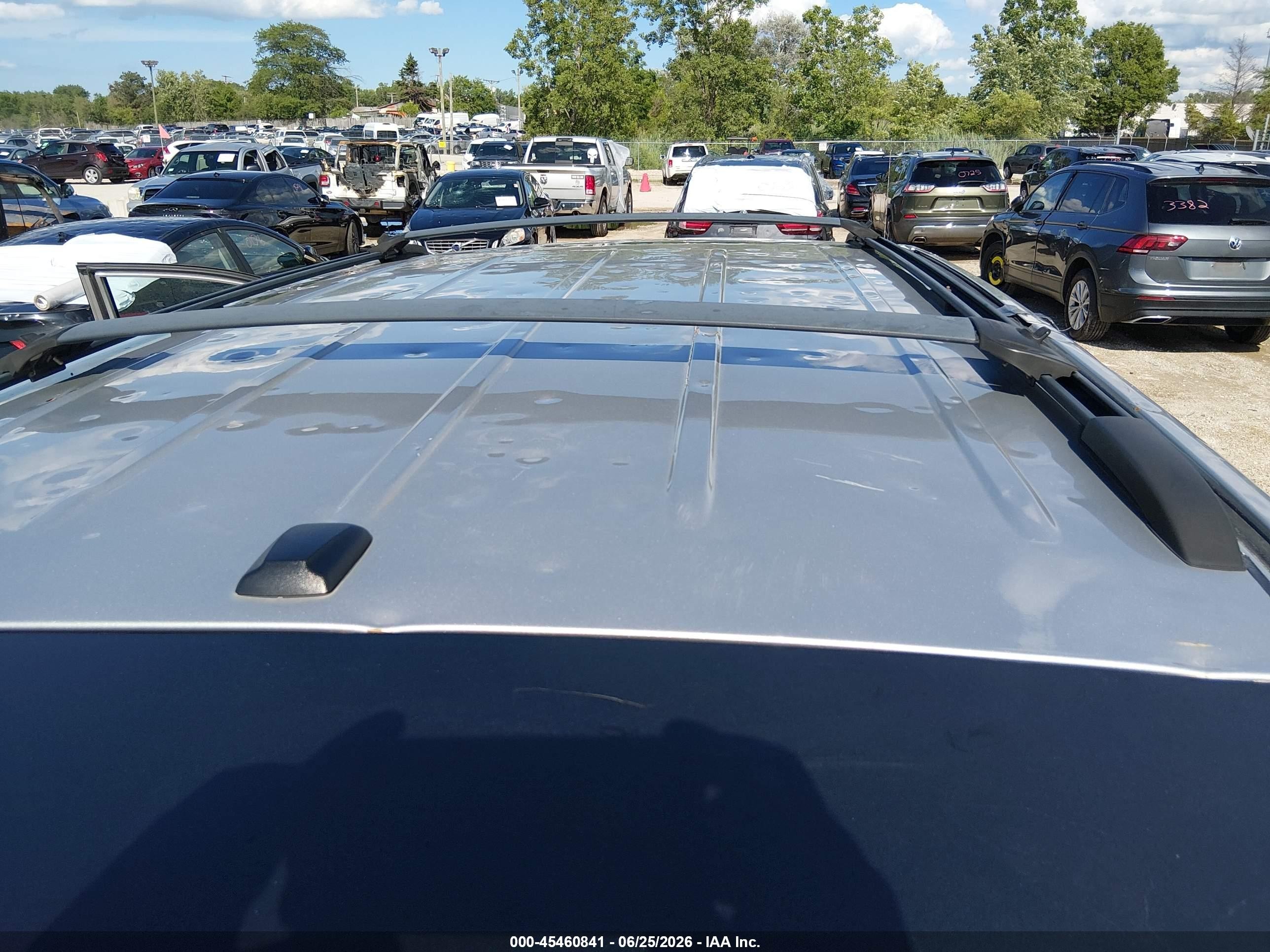 2010 Dodge Grand Caravan Sxt Silver vin: 2D4RN5D16AR370324