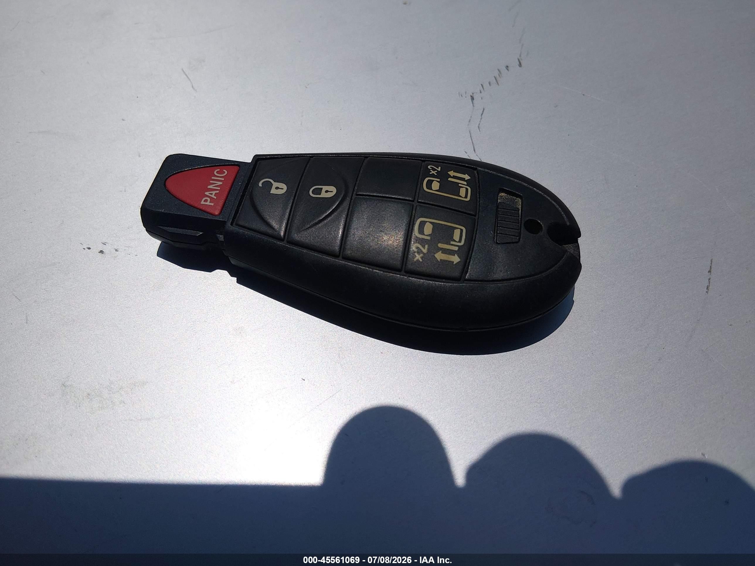 2010 Dodge Grand Caravan Sxt White vin: 2D4RN5D17AR219489