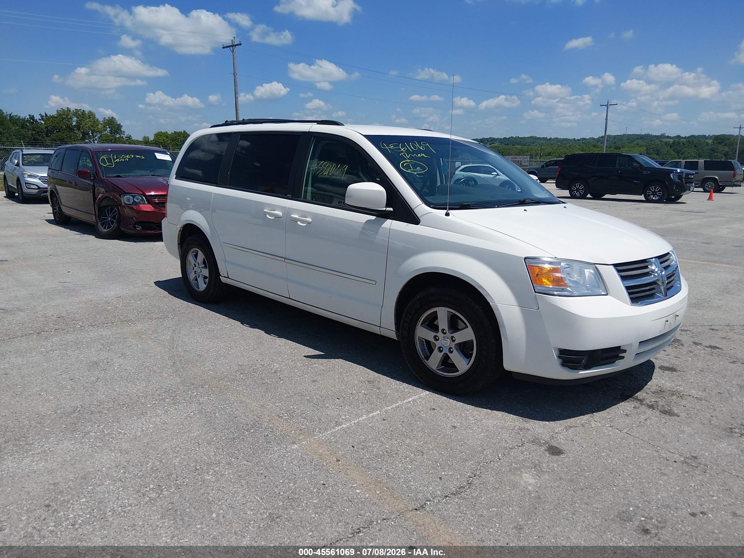 2010 Dodge Grand Caravan Sxt White vin: 2D4RN5D17AR219489