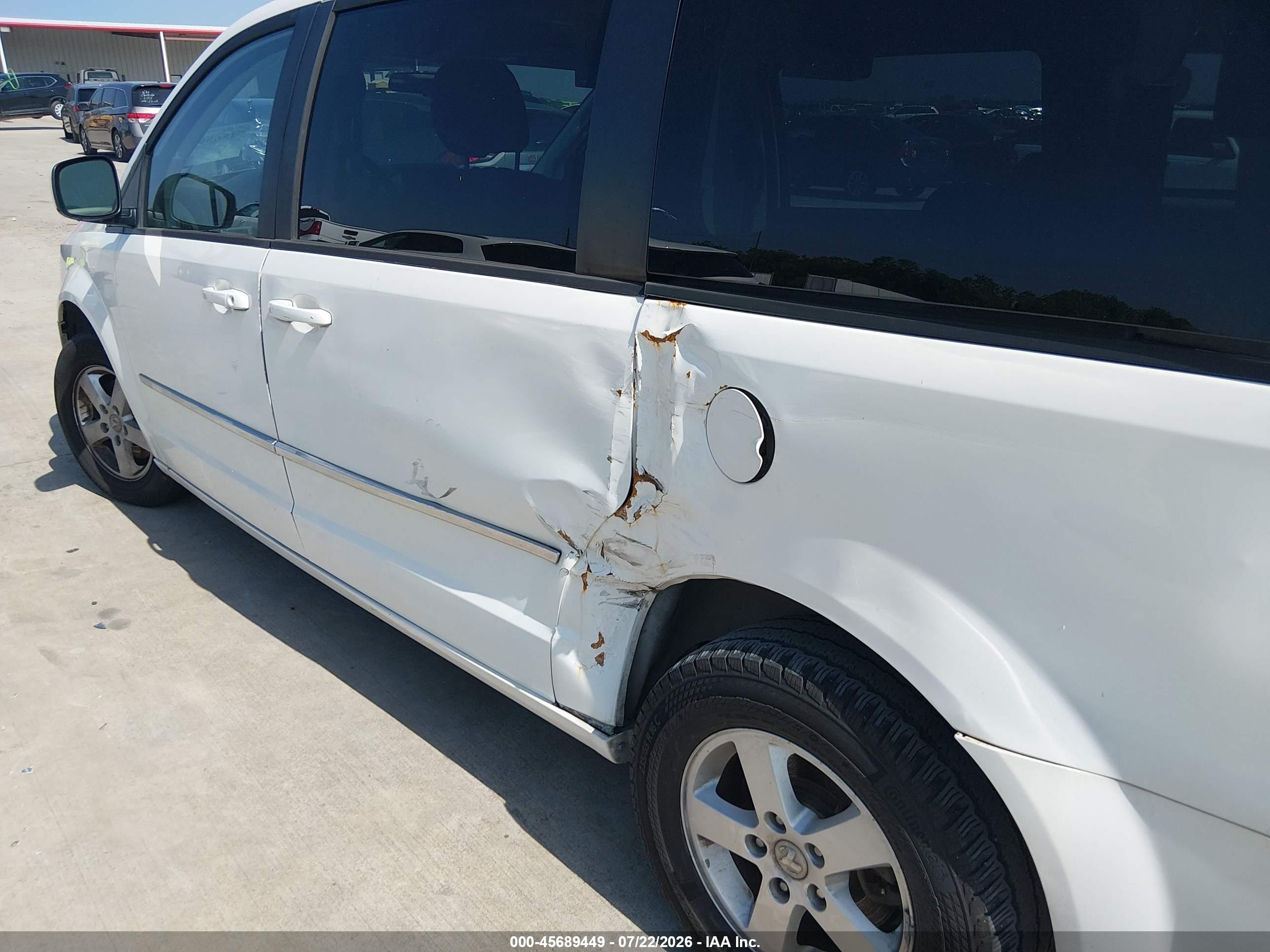 2010 Dodge Grand Caravan Sxt White vin: 2D4RN5D17AR256459