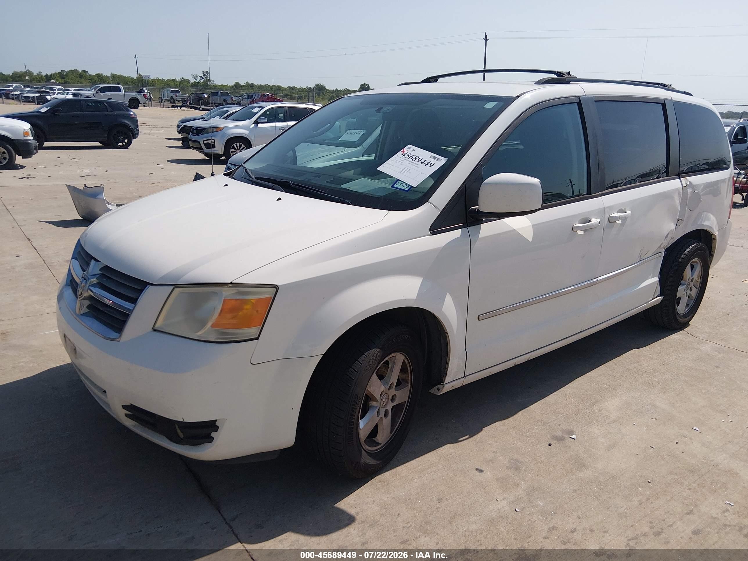2010 Dodge Grand Caravan Sxt White vin: 2D4RN5D17AR256459