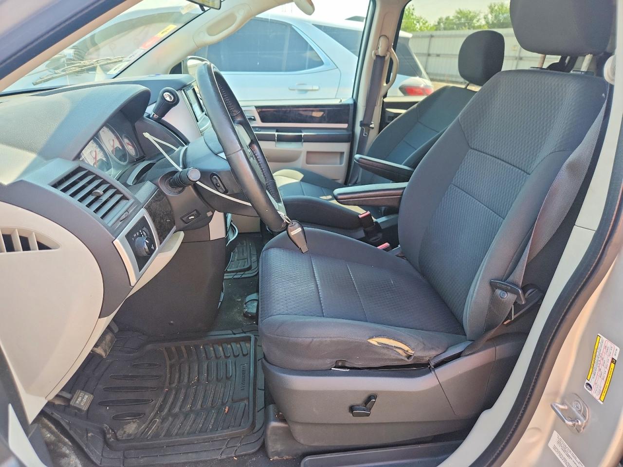 2010 Dodge Grand Caravan Sxt Серебряный vin: 2D4RN5D18AR147766