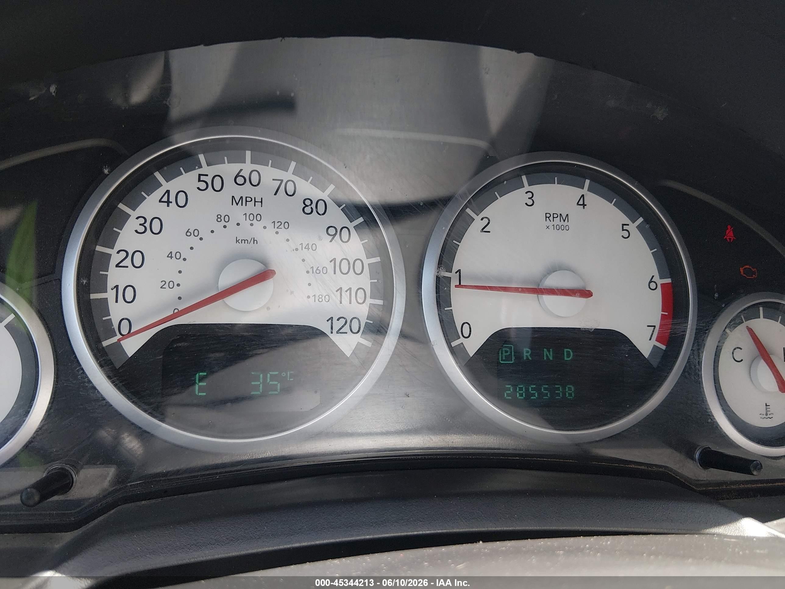 2010 Dodge Grand Caravan Sxt White vin: 2D4RN5D18AR154877