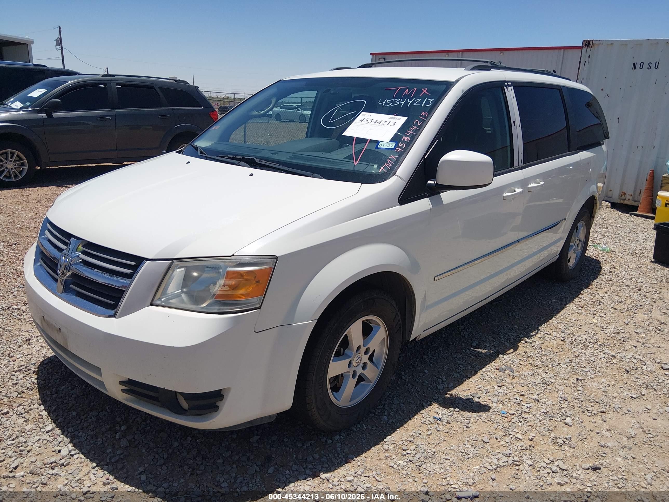 2010 Dodge Grand Caravan Sxt White vin: 2D4RN5D18AR154877