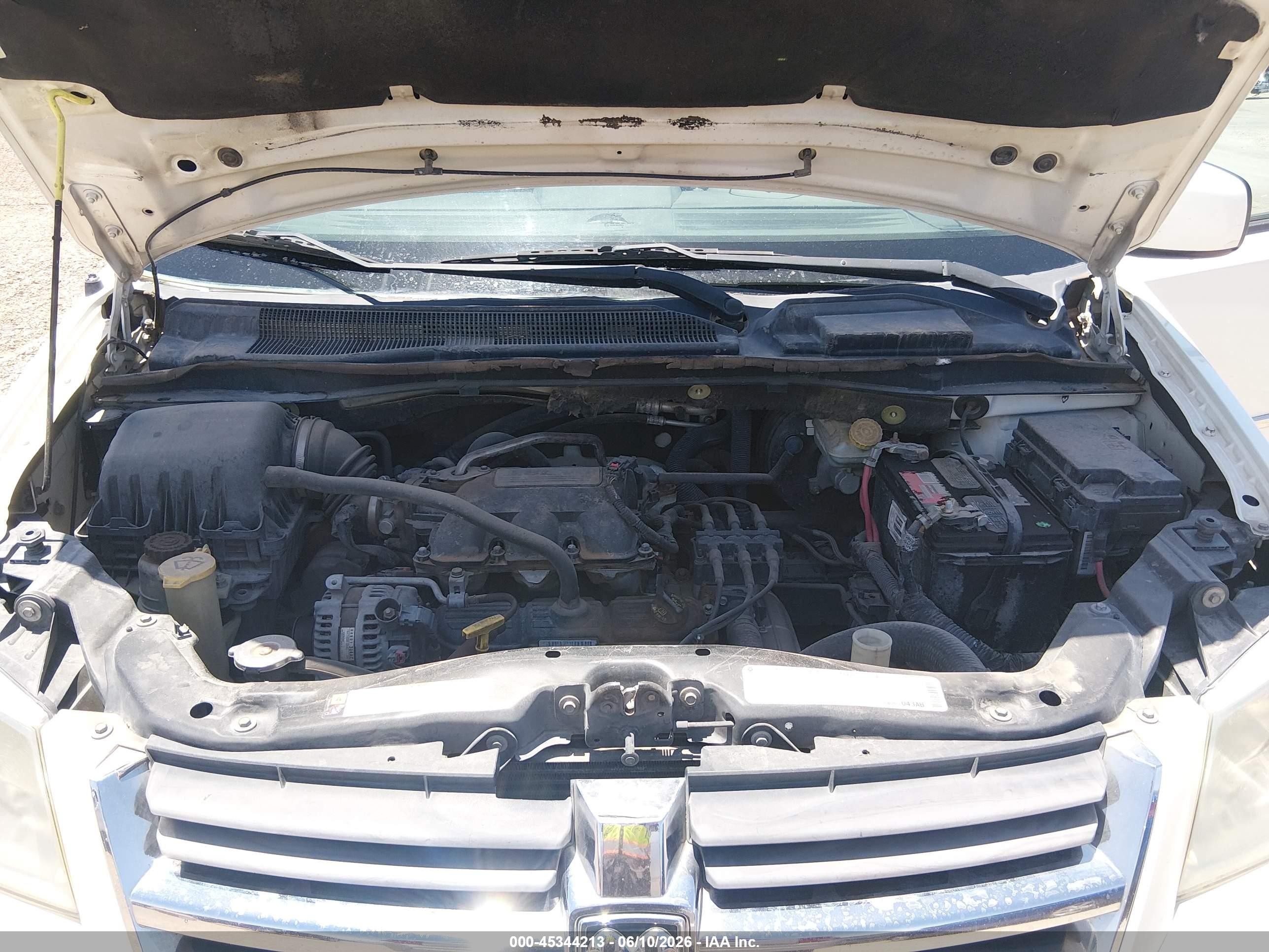 2010 Dodge Grand Caravan Sxt White vin: 2D4RN5D18AR154877