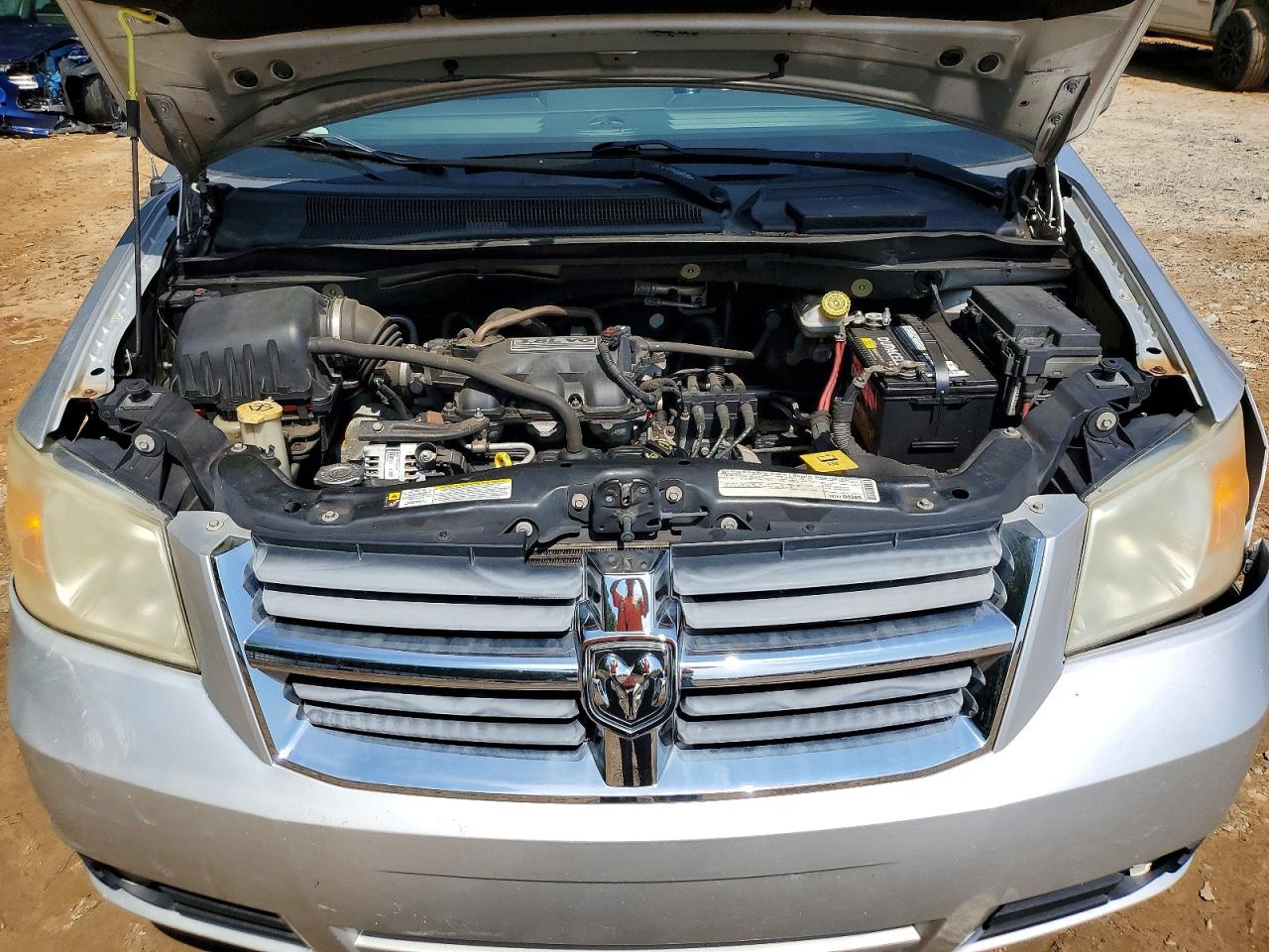 2010 Dodge Grand Caravan Sxt Silver vin: 2D4RN5D18AR181402