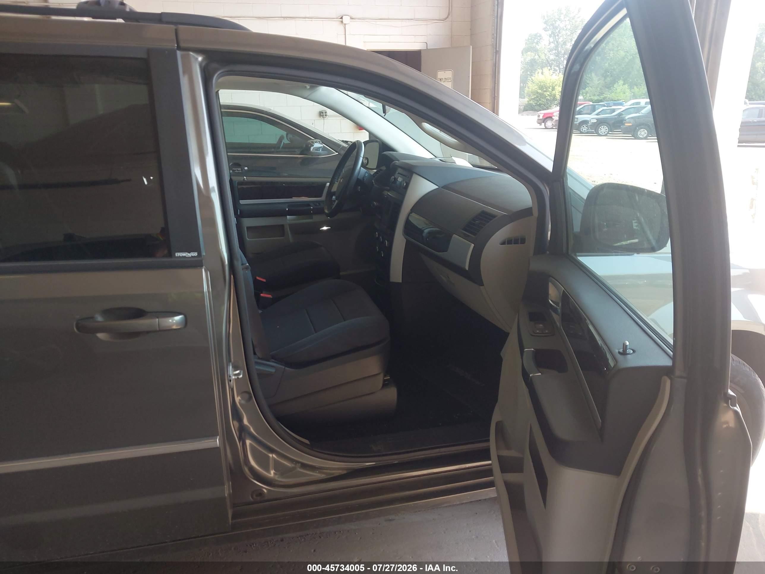 2010 Dodge Grand Caravan Sxt Gray vin: 2D4RN5D18AR353038